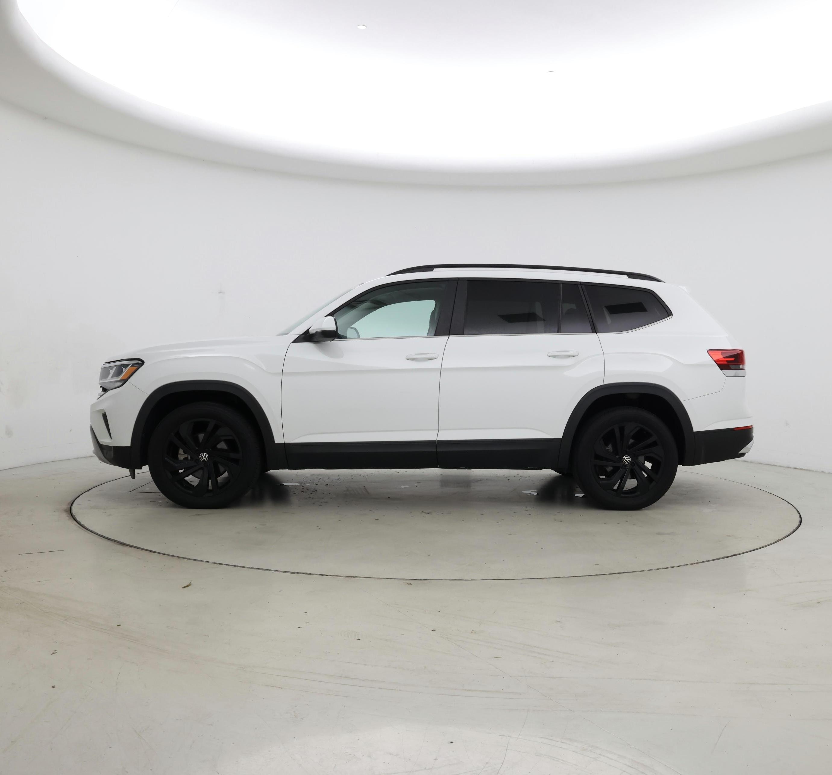 Thumbnail: 2022 Volkswagen Atlas - 3