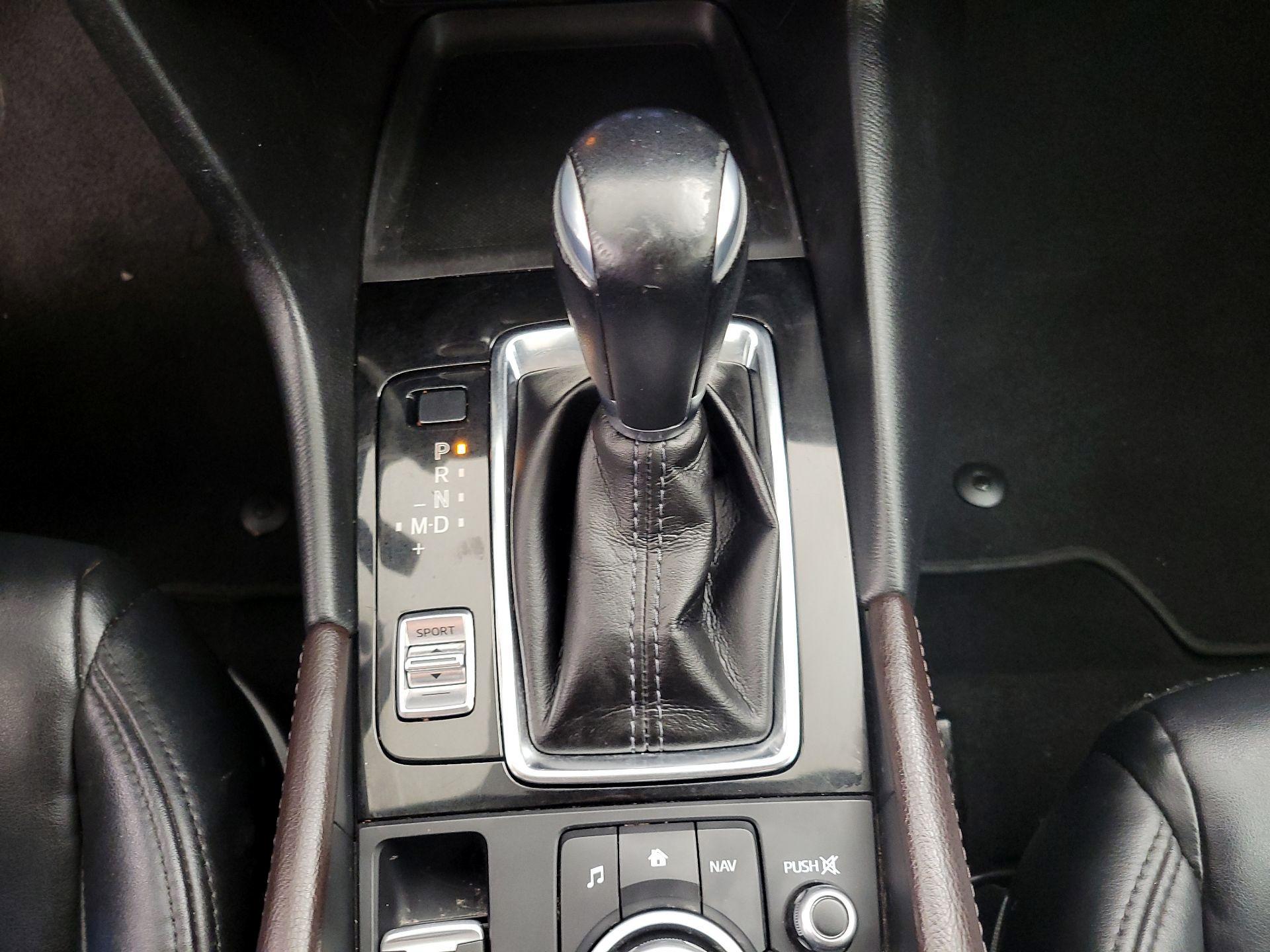 Thumbnail: 2018 Mazda Mazda3 - 18
