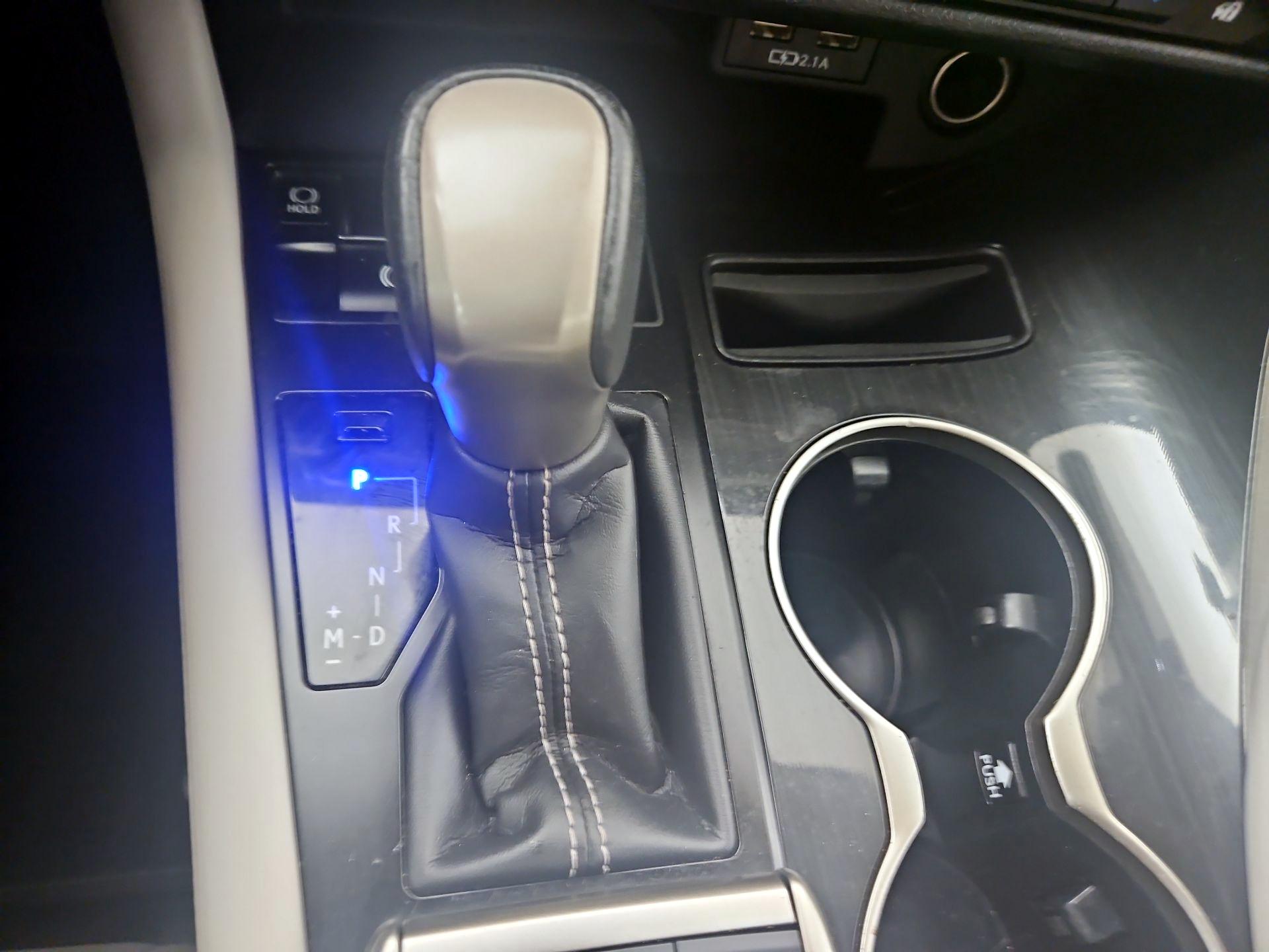 Thumbnail: 2021 Lexus RX - 17