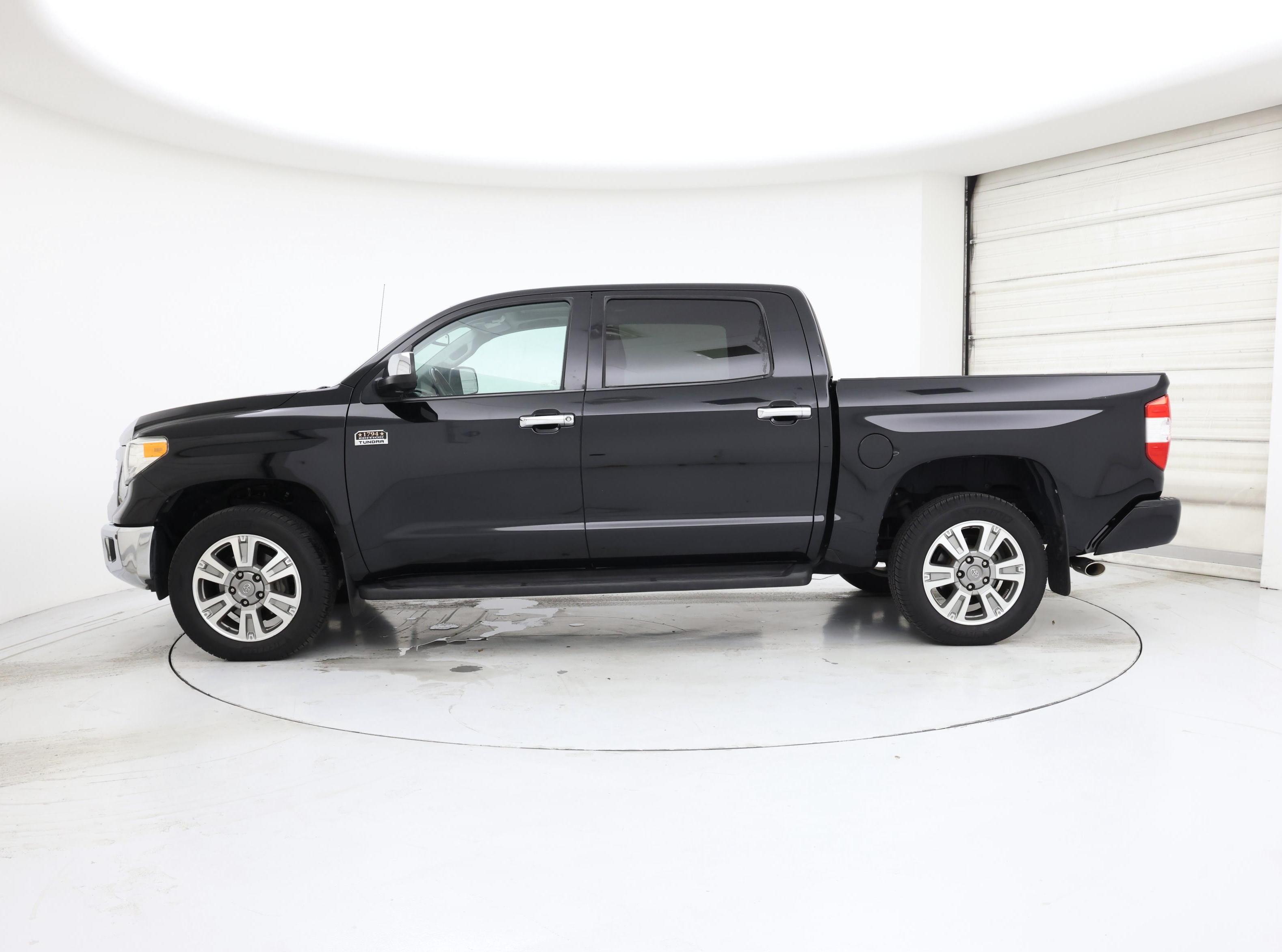 Thumbnail: 2016 Toyota Tundra - 3