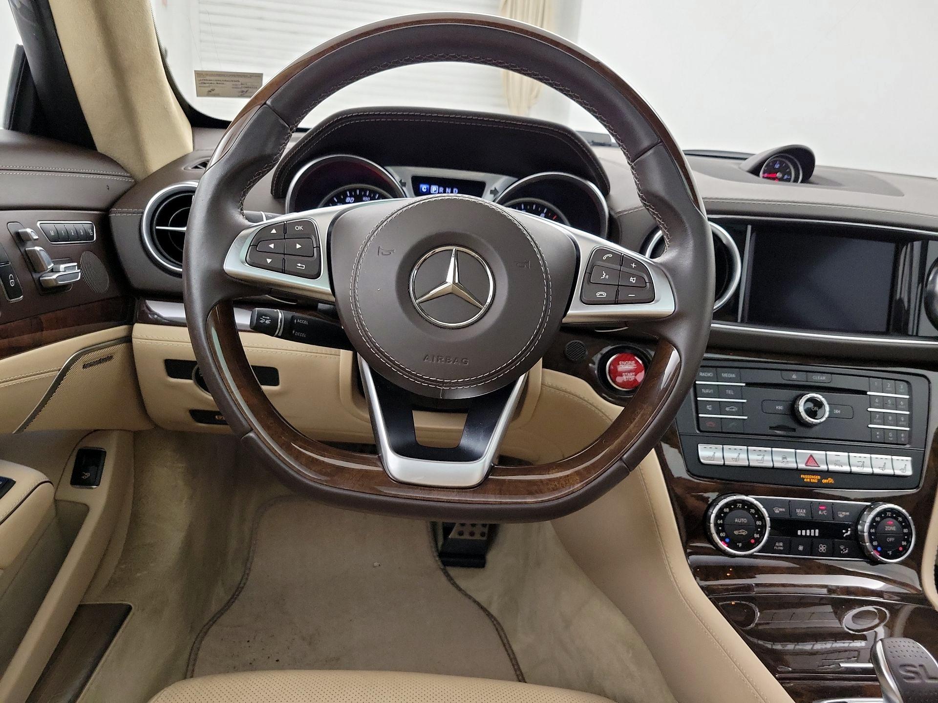 Thumbnail: 2017 Mercedes-Benz SL-Class - 10