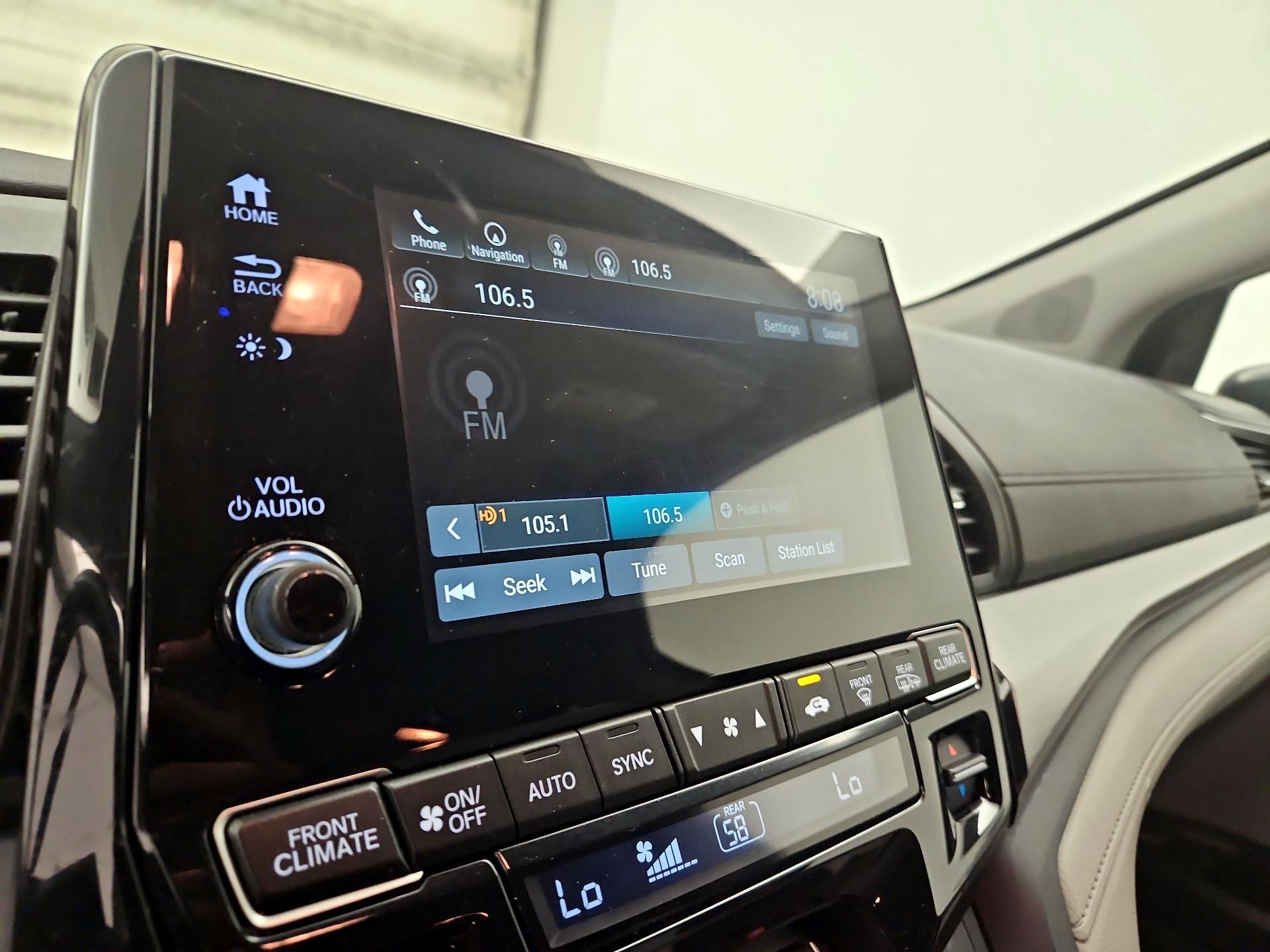 Thumbnail: 2019 Honda Odyssey - 16
