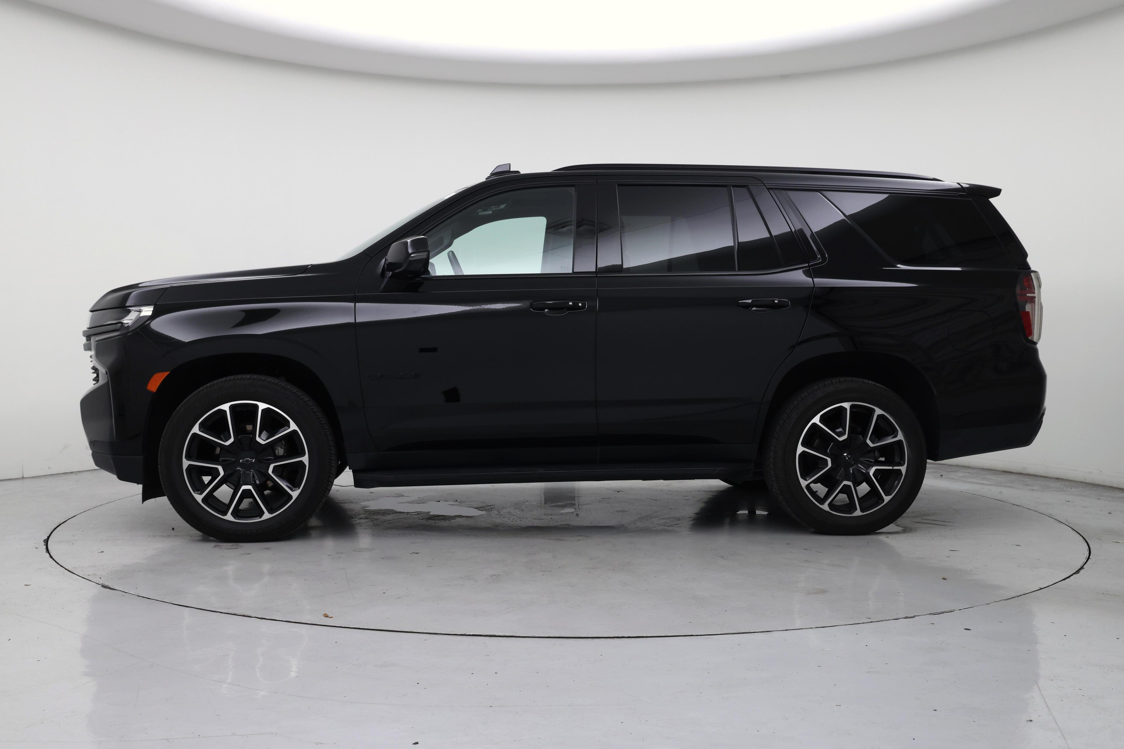 Thumbnail: 2022 Chevrolet Tahoe - 3