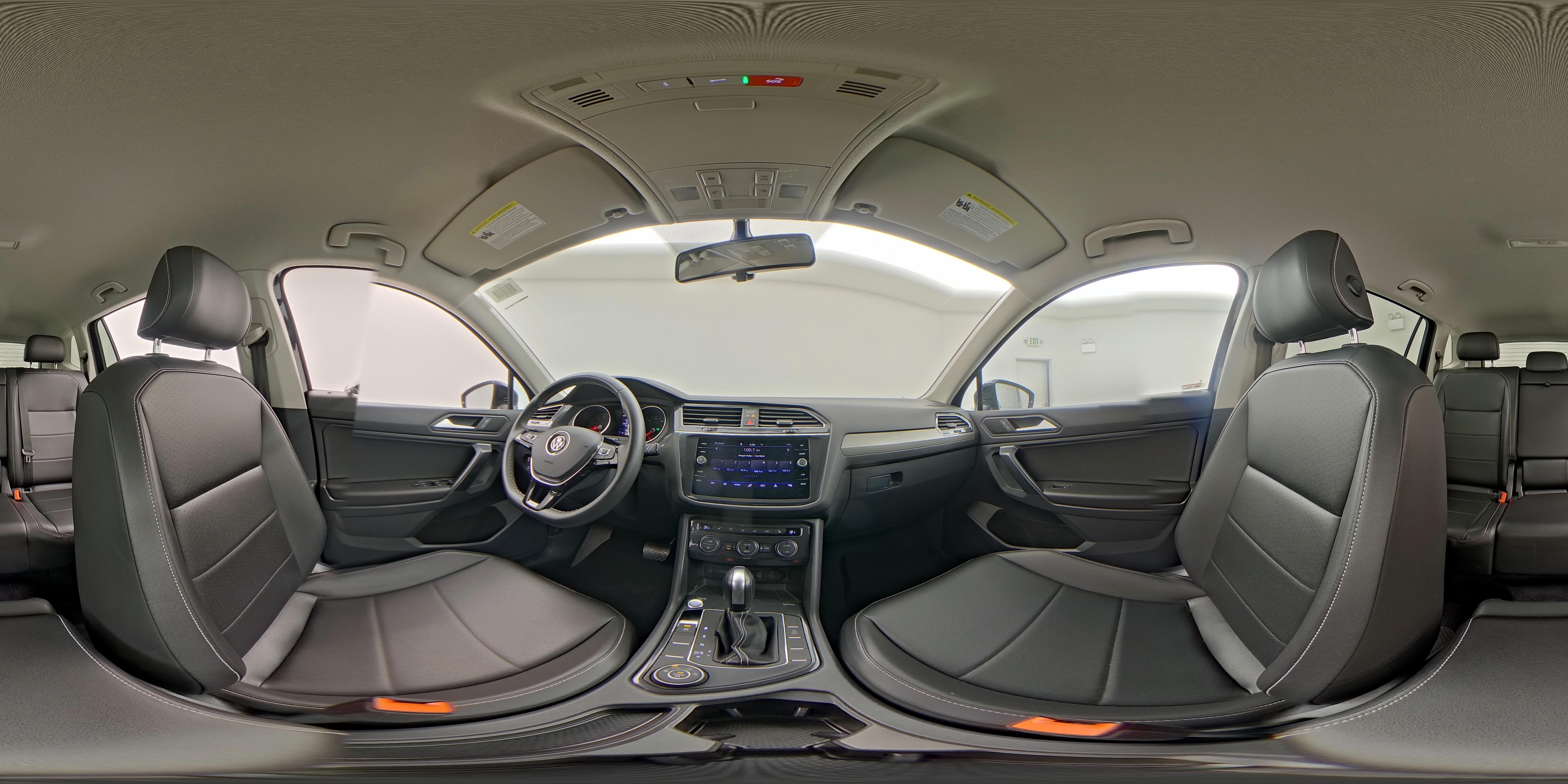 2021 Volkswagen Tiguan SE - Photo 24