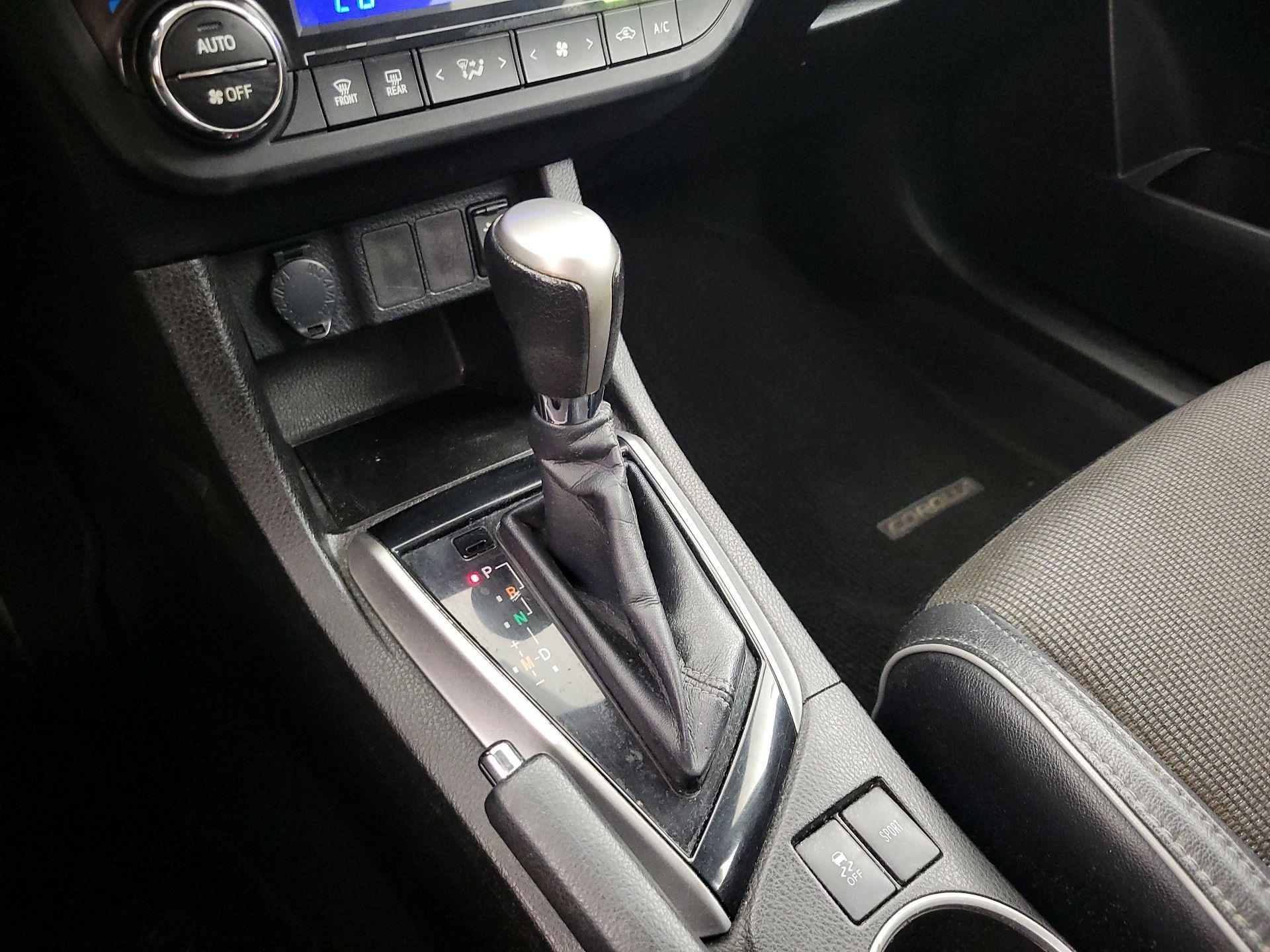 Thumbnail: 2014 Toyota Corolla - 17