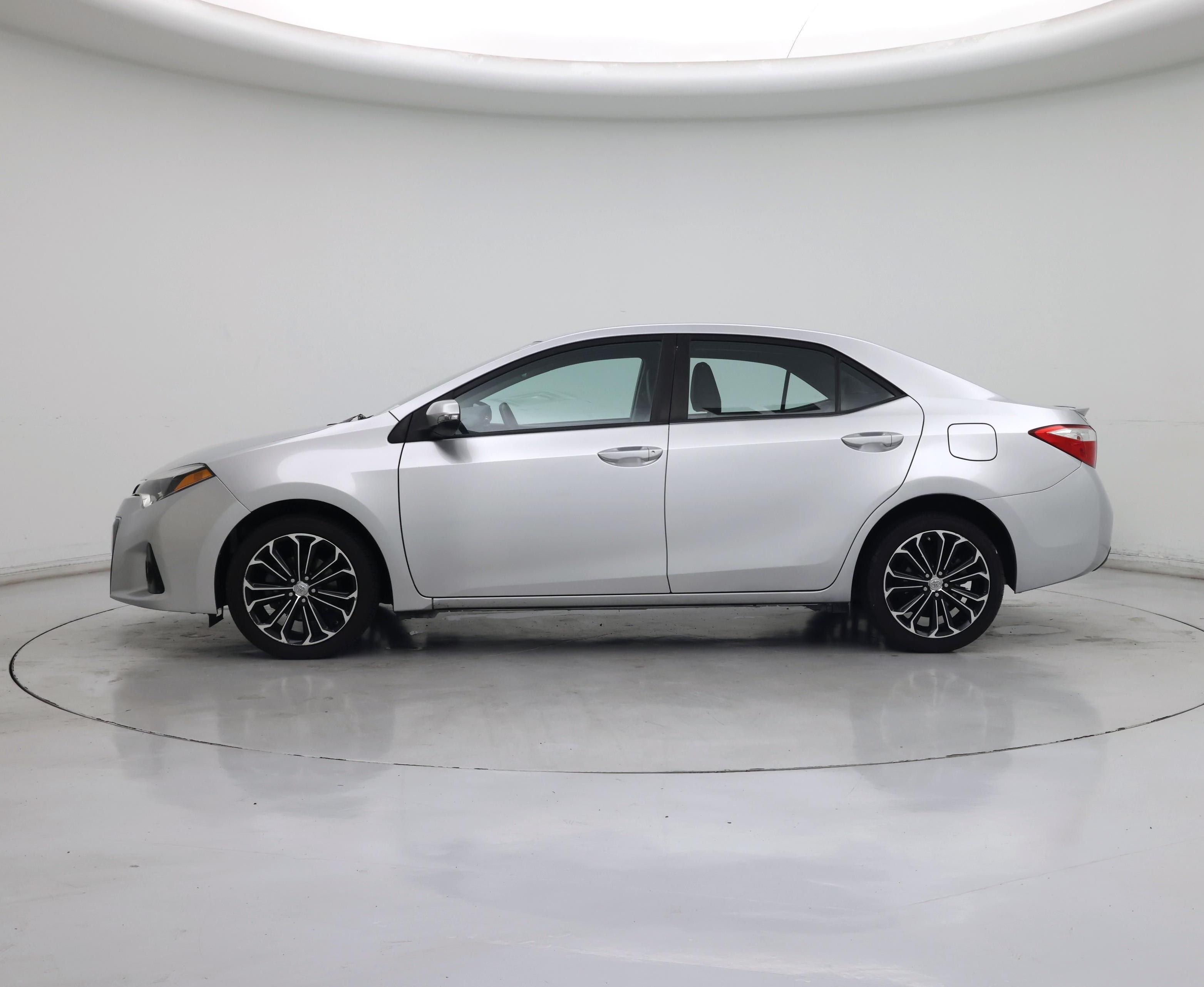 Thumbnail: 2014 Toyota Corolla - 3