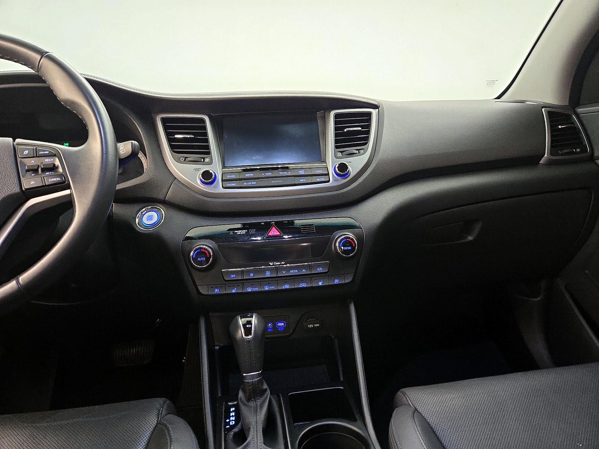 Thumbnail: 2017 Hyundai Tucson - 9