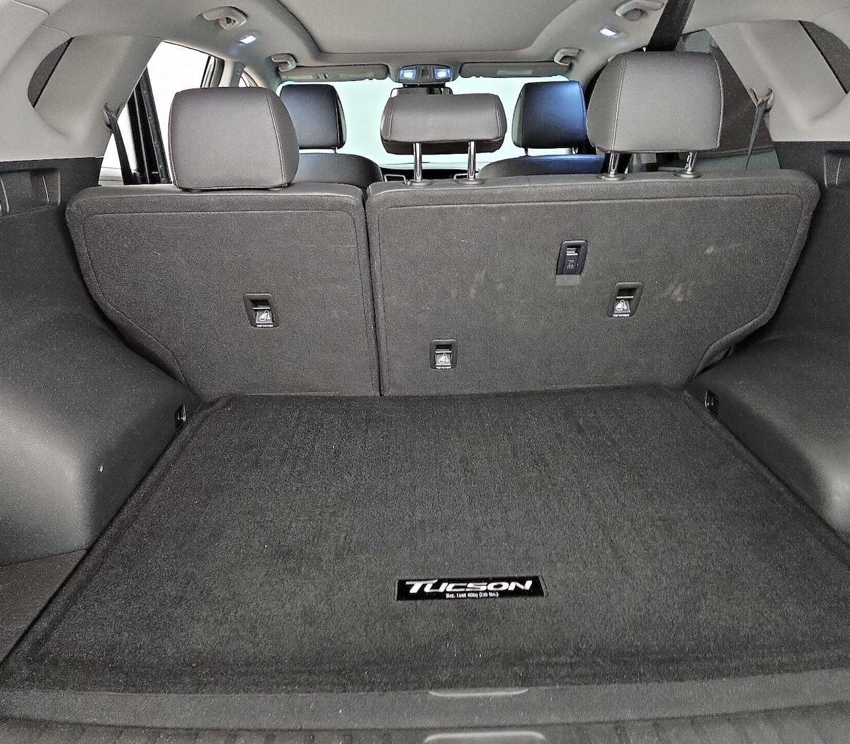 Trunk/Cargo (Seats Up)