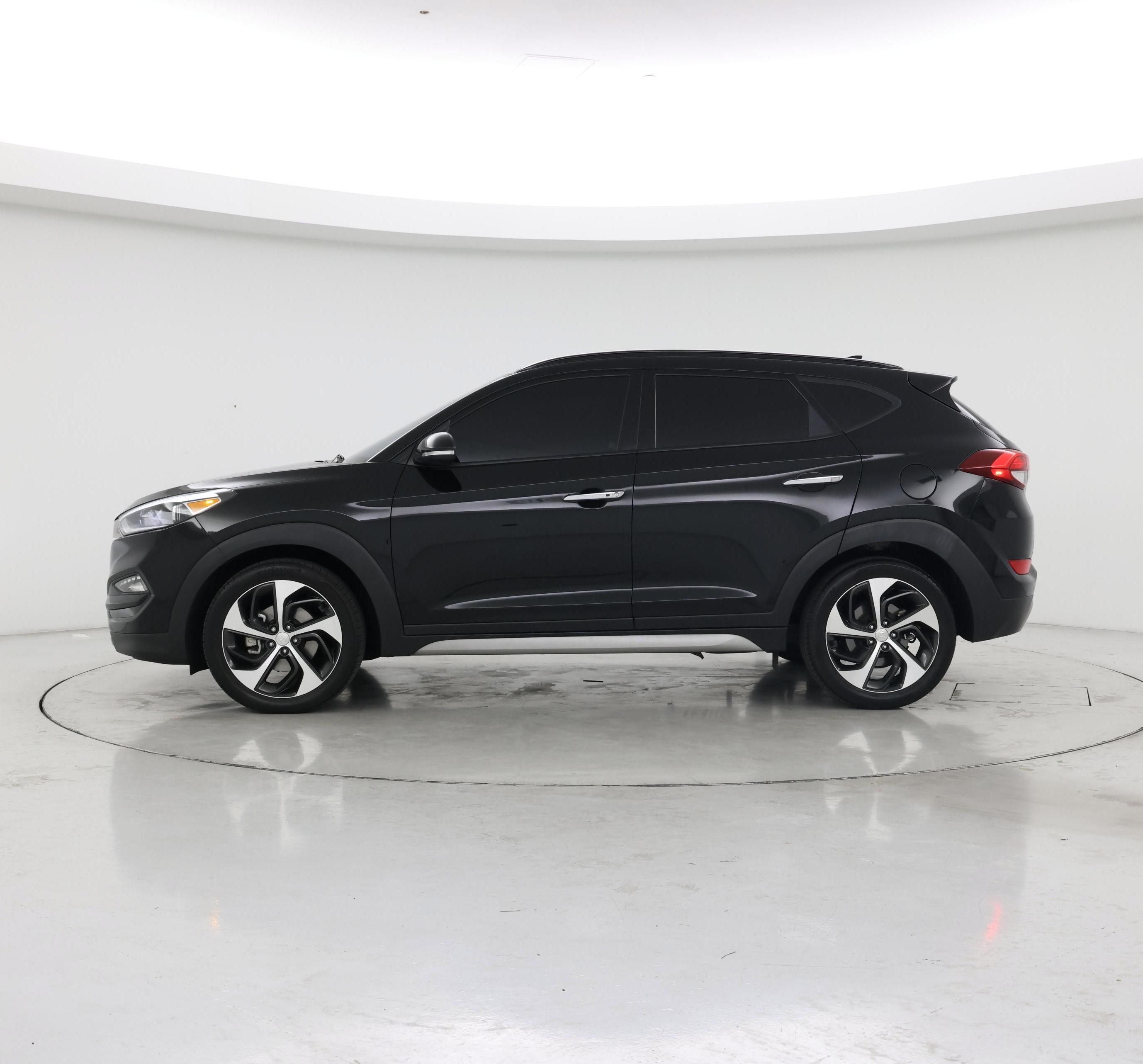 Thumbnail: 2017 Hyundai Tucson - 3