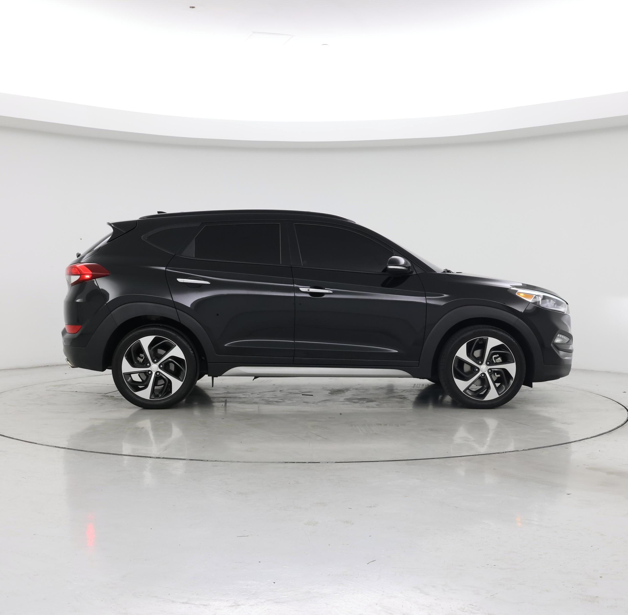 Thumbnail: 2017 Hyundai Tucson - 7
