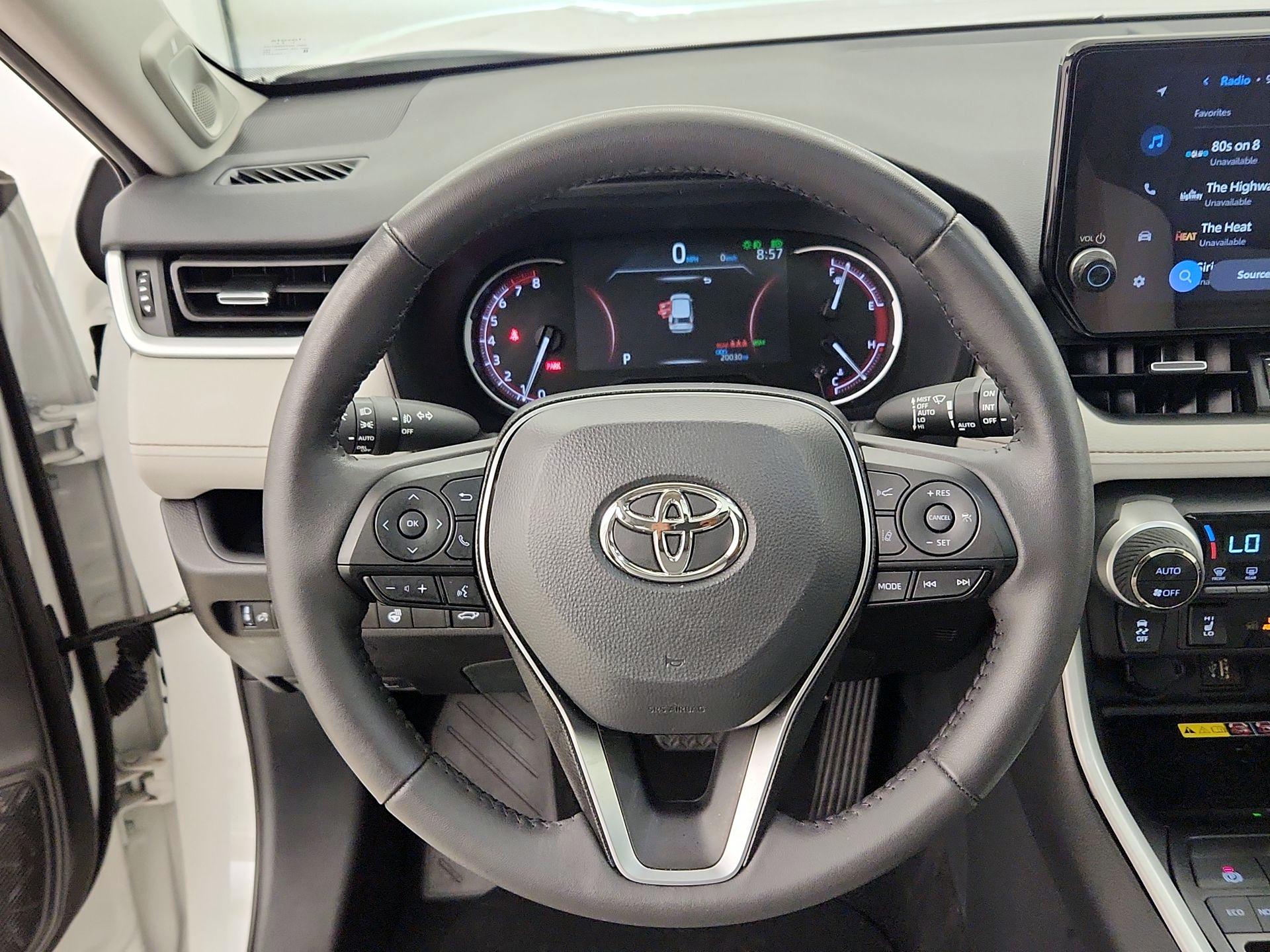 Thumbnail: 2025 Toyota RAV4 - 10