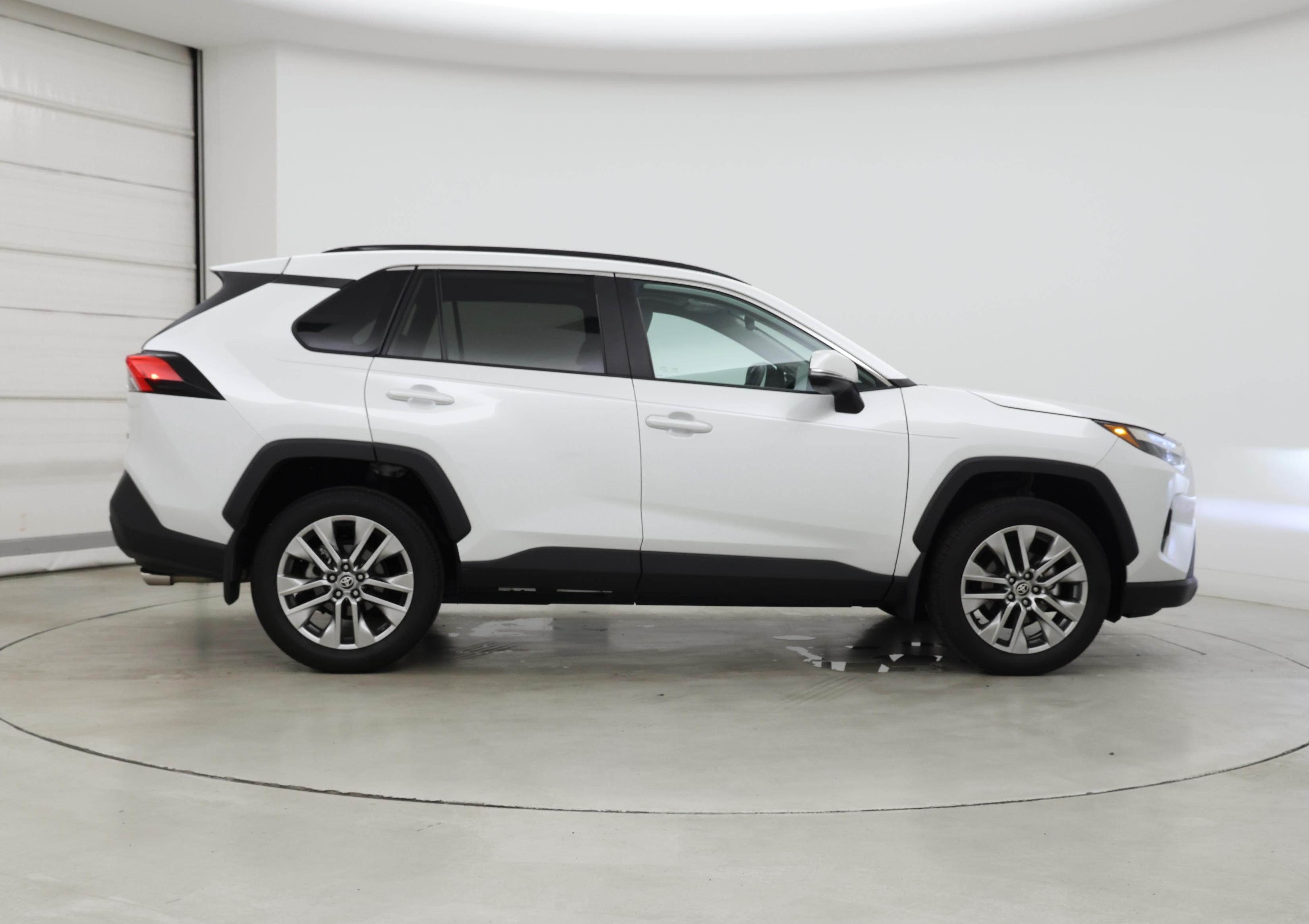 Thumbnail: 2025 Toyota RAV4 - 7
