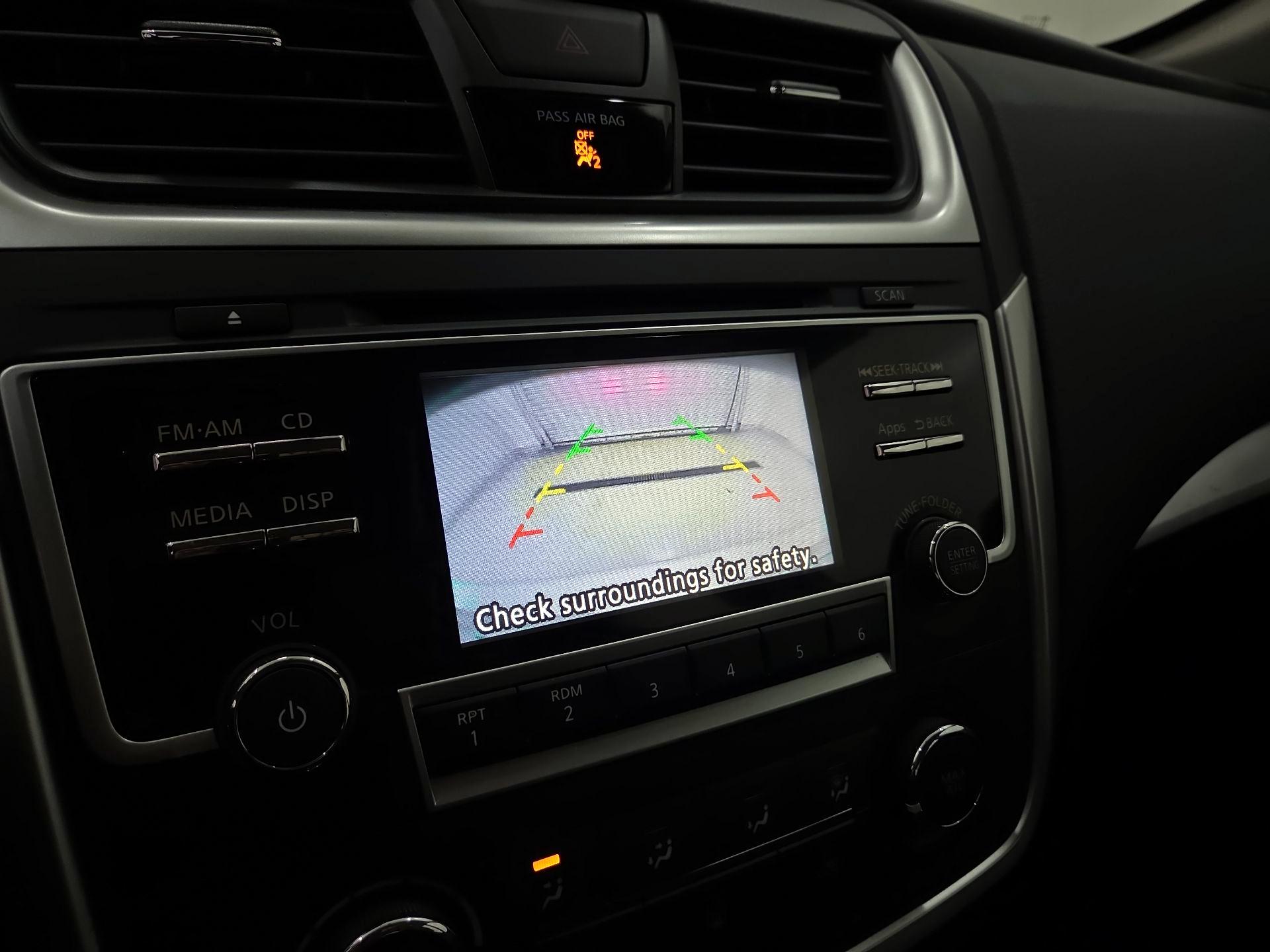 Thumbnail: 2016 Nissan Altima - 14