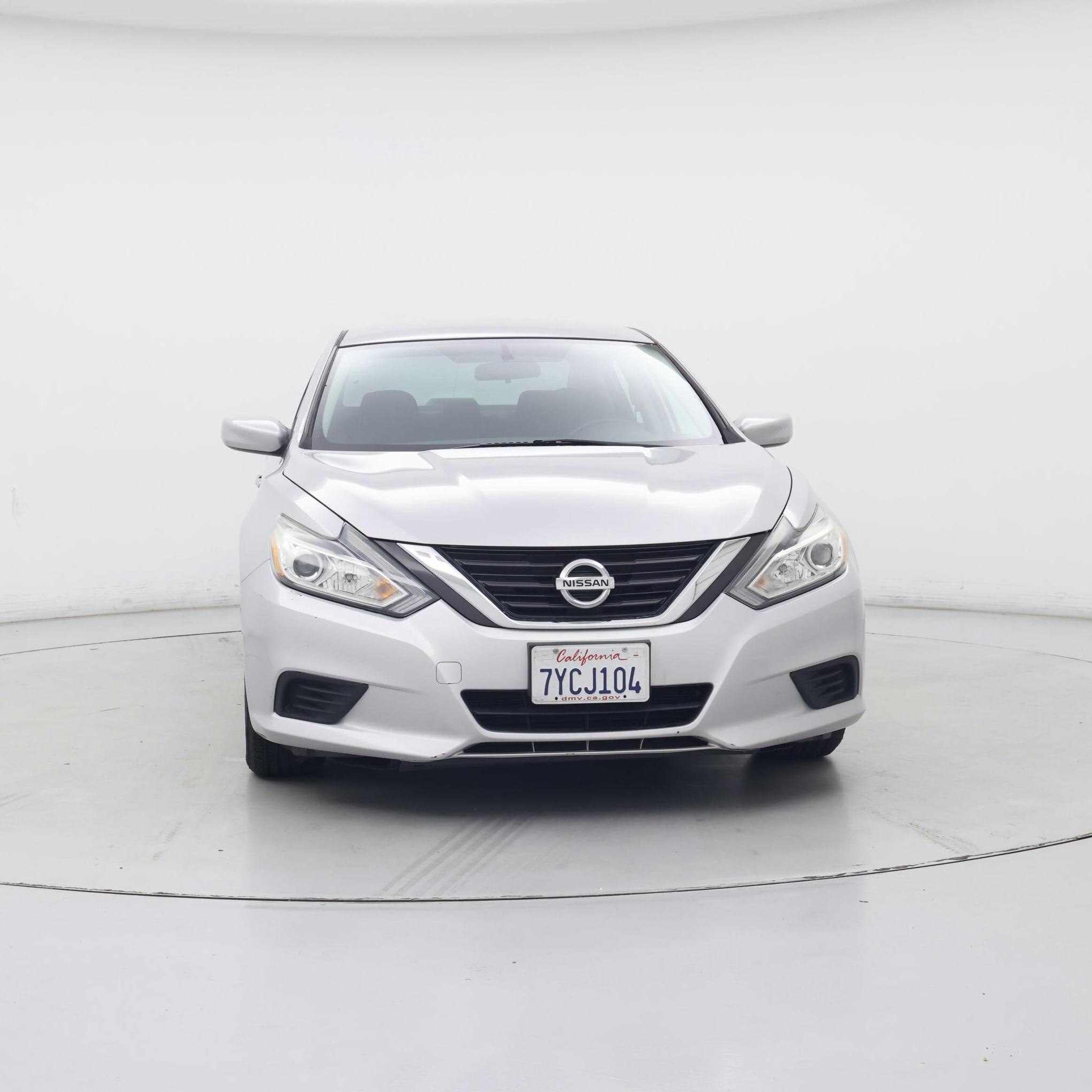 Thumbnail: 2016 Nissan Altima - 5