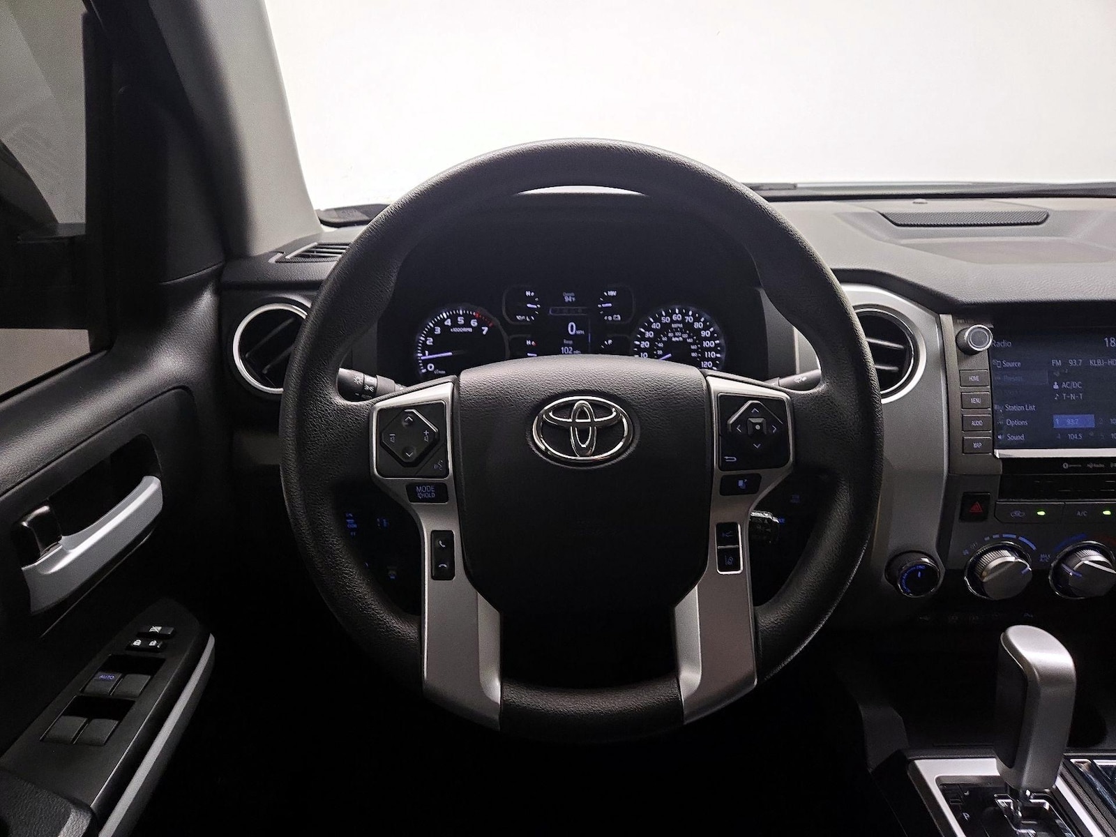 2021 Toyota Tundra SR5 - Photo 11