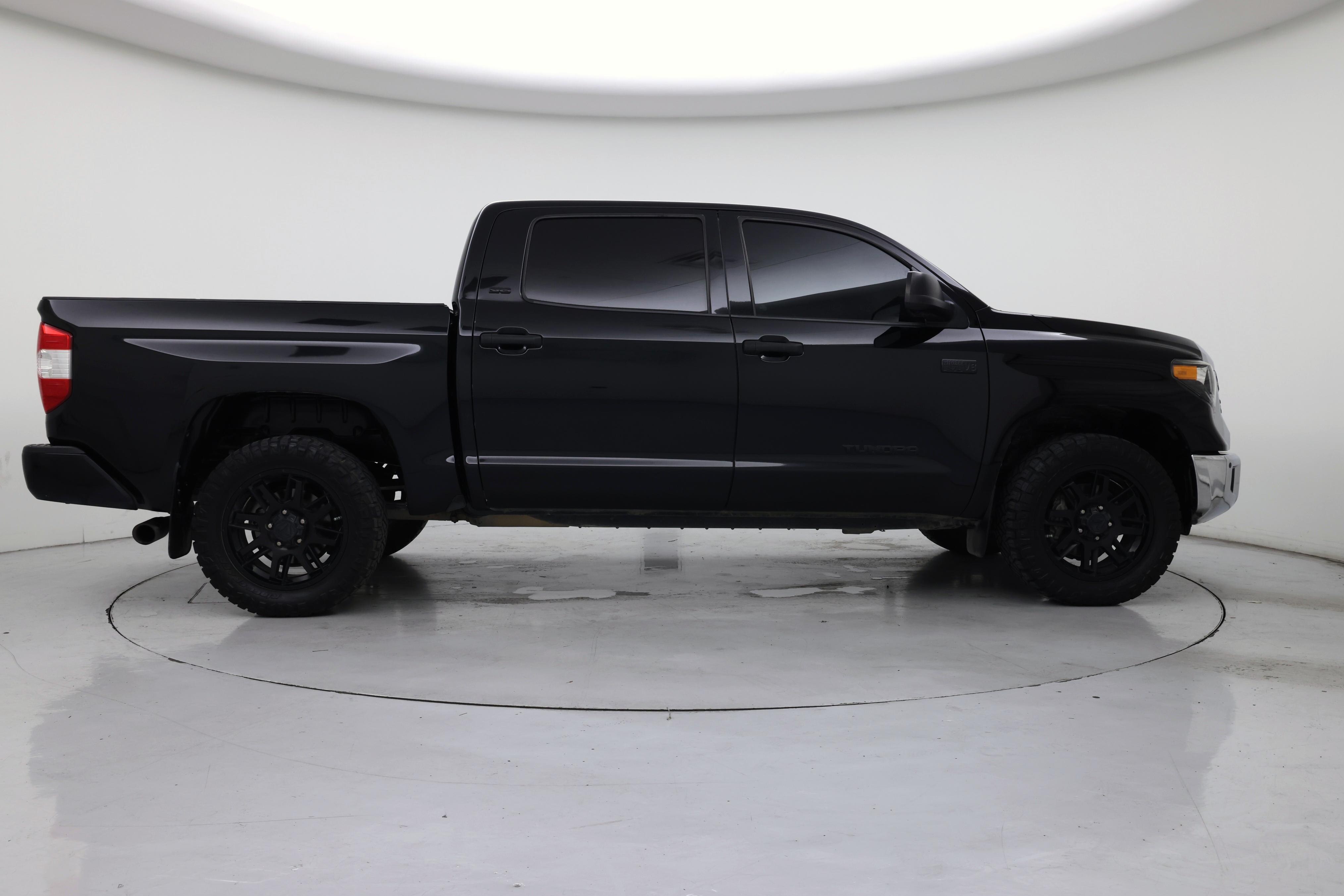 Thumbnail: 2021 Toyota Tundra - 7