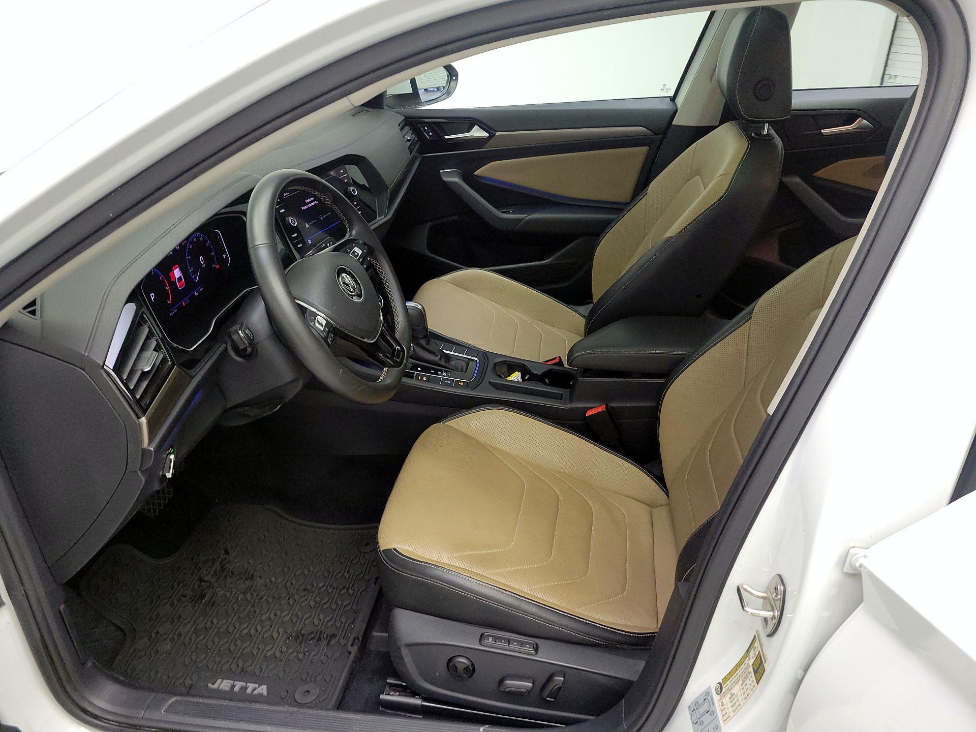 Thumbnail: 2021 Volkswagen Jetta - 11
