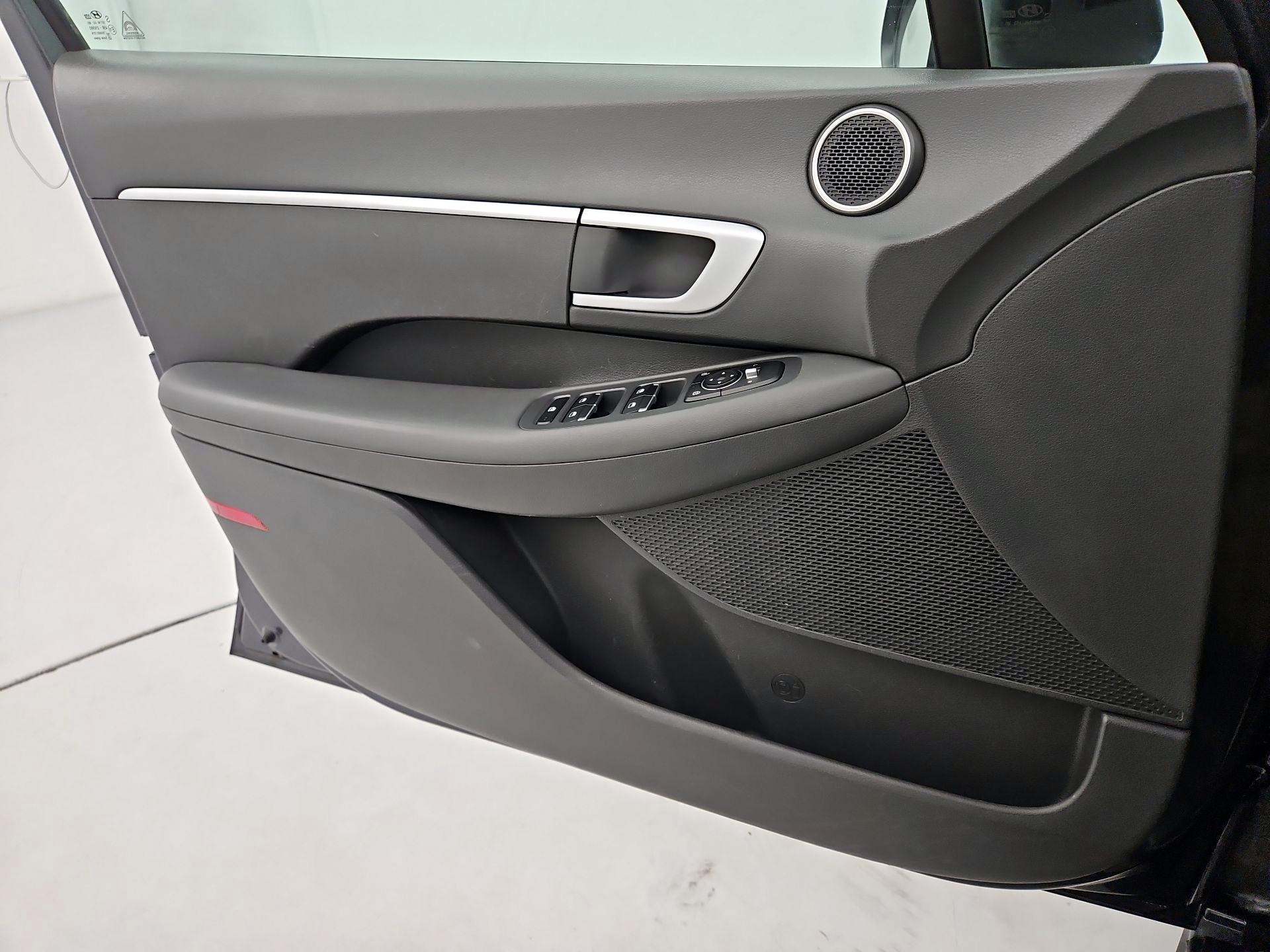 Thumbnail: 2021 Hyundai Sonata - 12