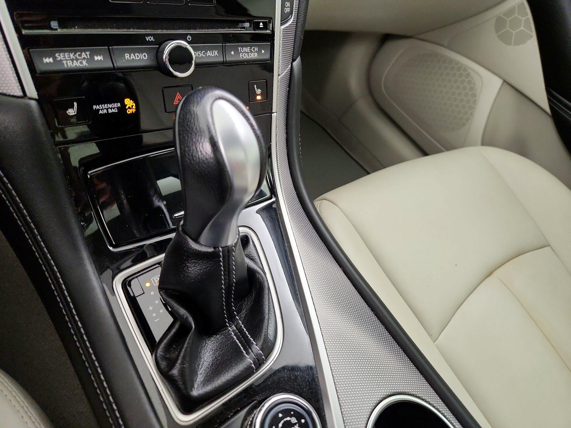 Thumbnail: 2015 INFINITI Q50 - 18