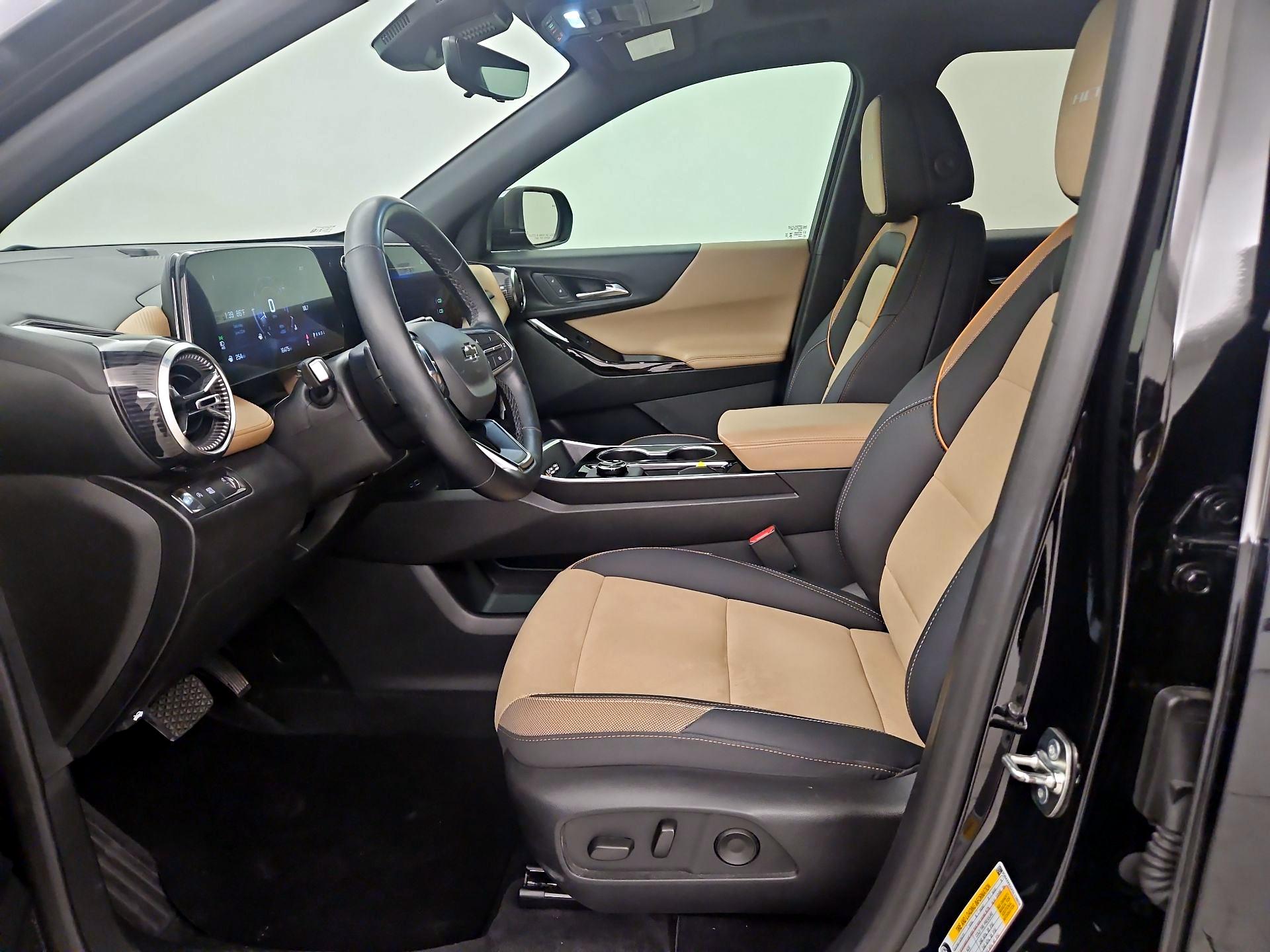 Thumbnail: 2025 Chevrolet Equinox - 11