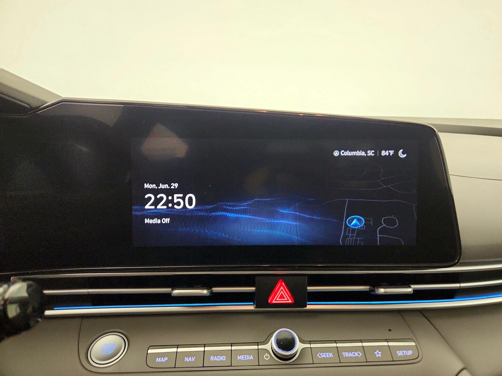 Thumbnail: 2024 Hyundai Elantra - 16