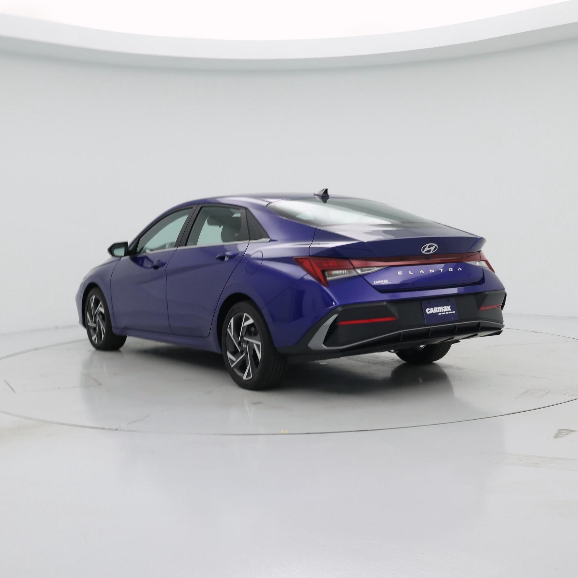 Thumbnail: 2024 Hyundai Elantra - 2