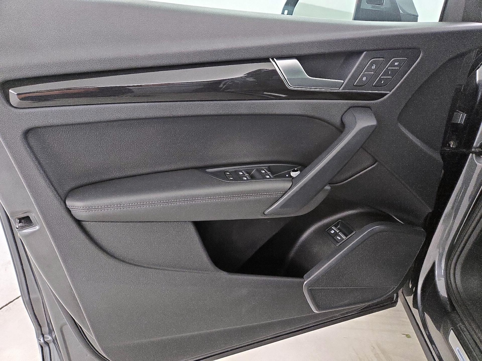 2020 Audi Q5 Premium Plus - Photo 13
