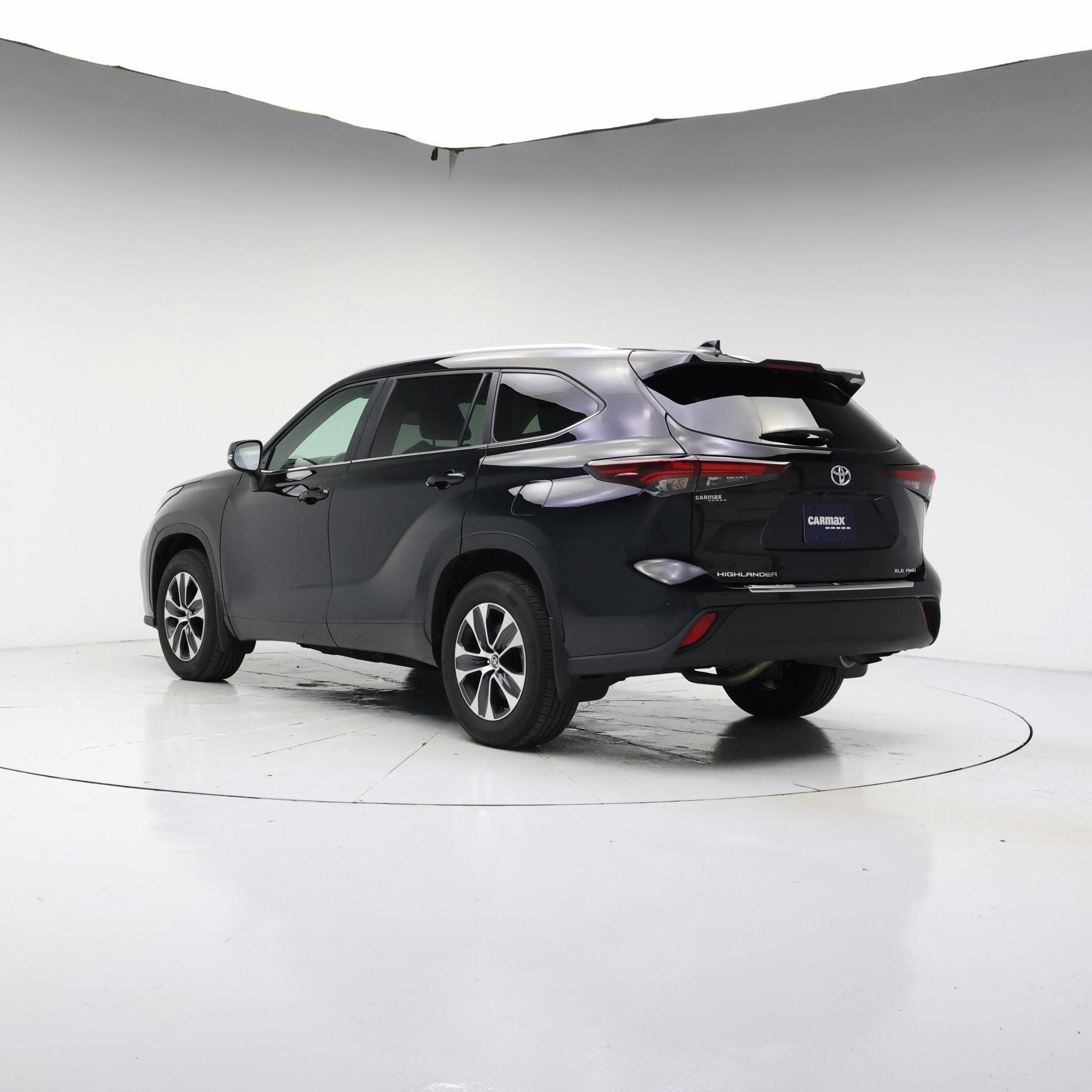Thumbnail: 2025 Toyota Highlander - 2