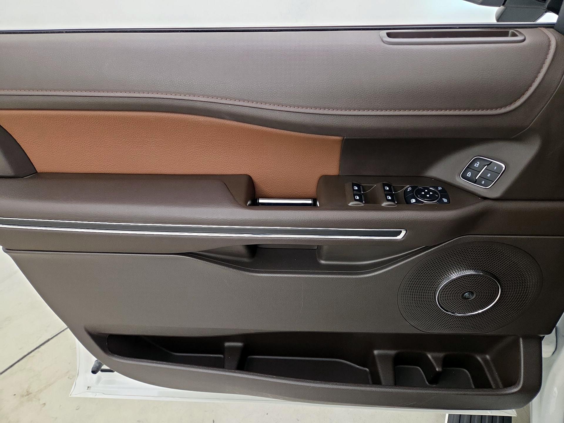 Thumbnail: 2023 Ford Expedition MAX - 12