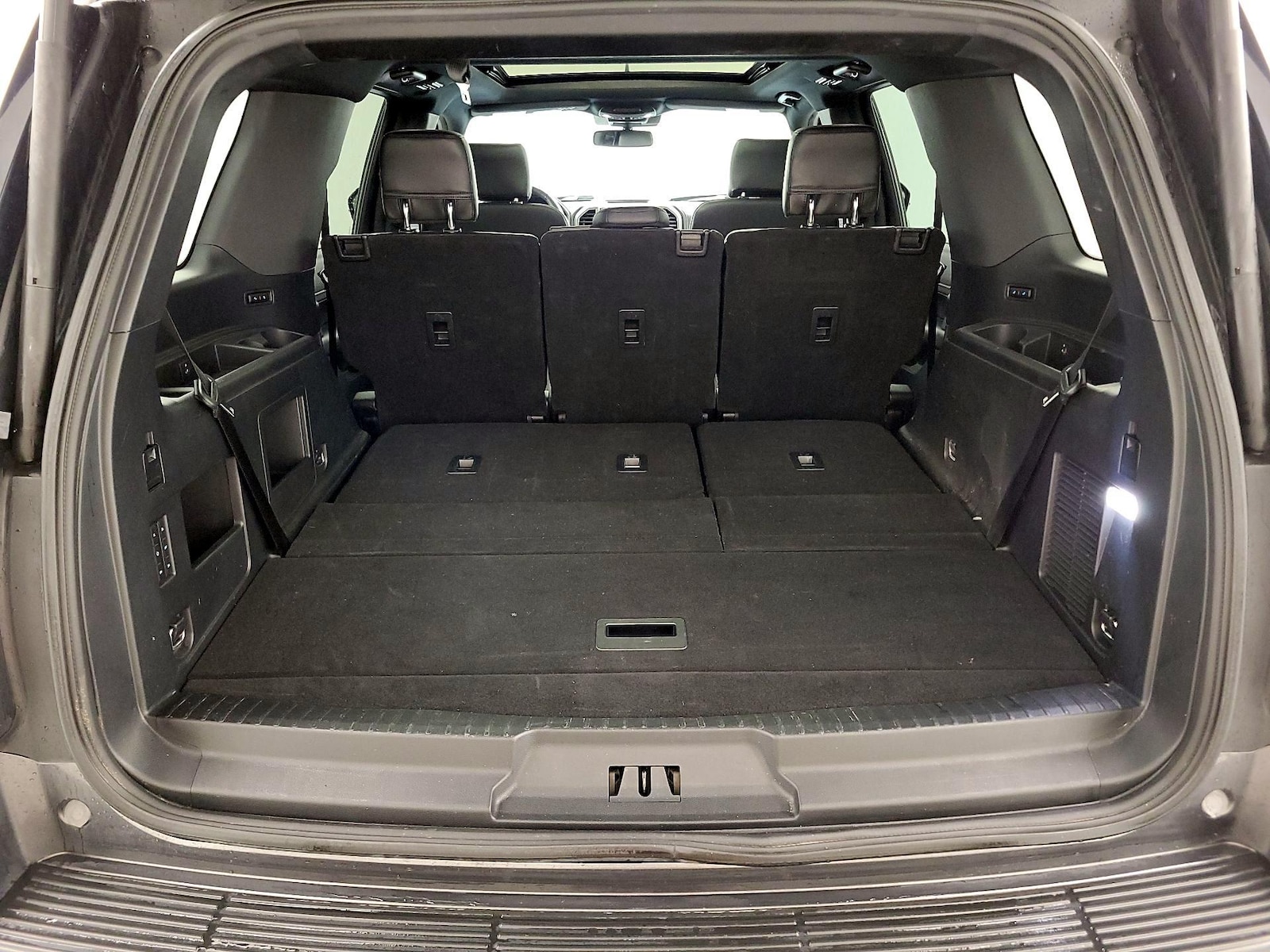2020 Ford Expedition XLT - Photo 25