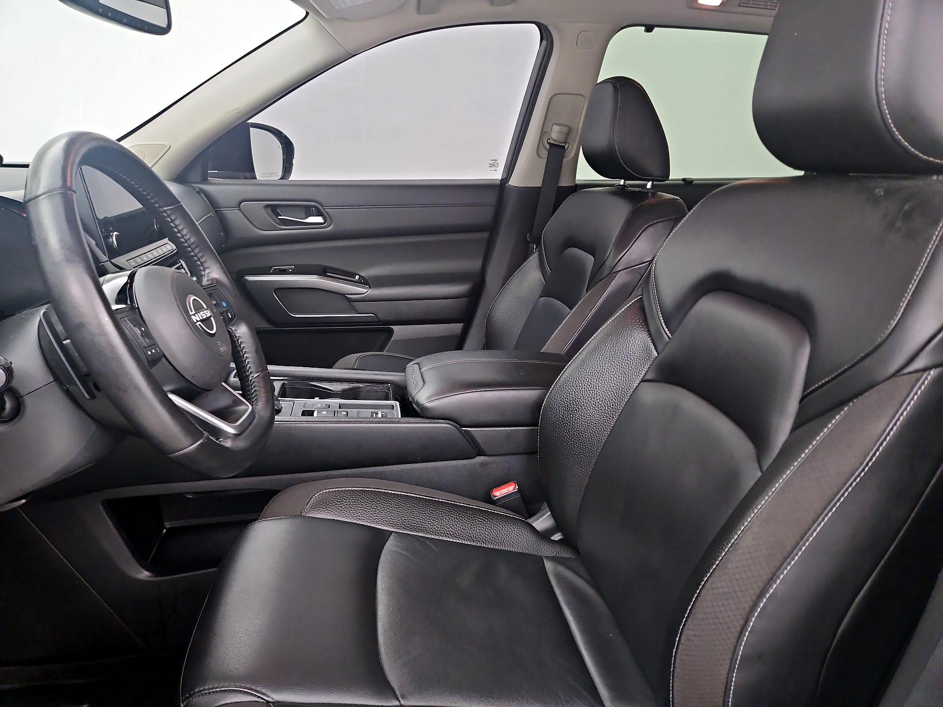 Thumbnail: 2022 Nissan Pathfinder - 11