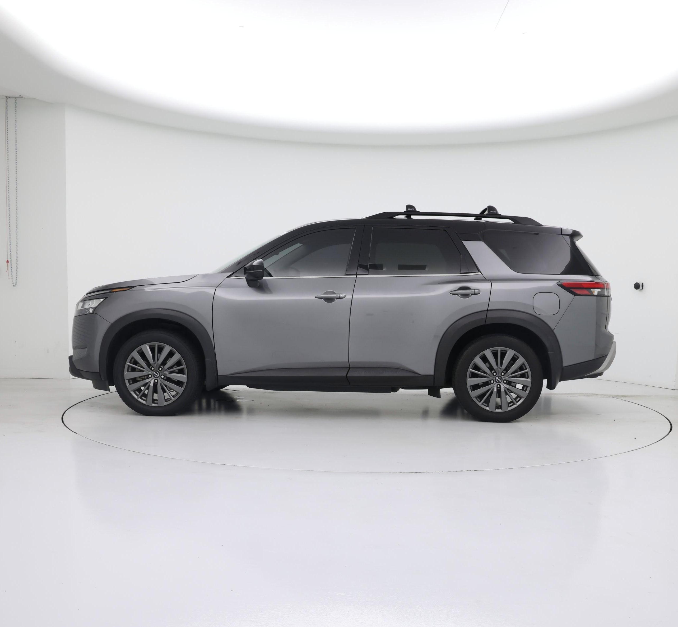 Thumbnail: 2022 Nissan Pathfinder - 3