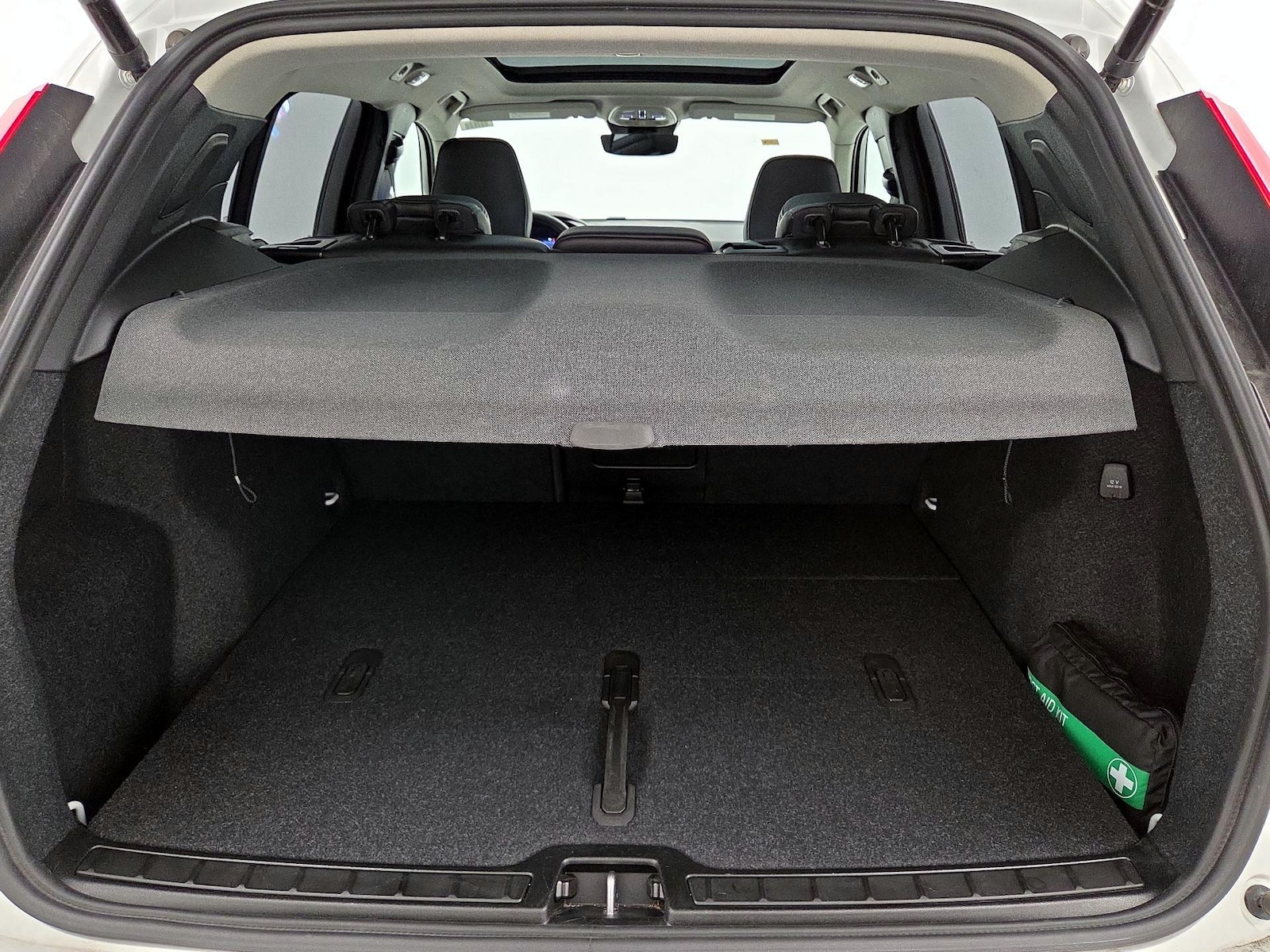 2024 Volvo XC40 Ultimate - Photo 22