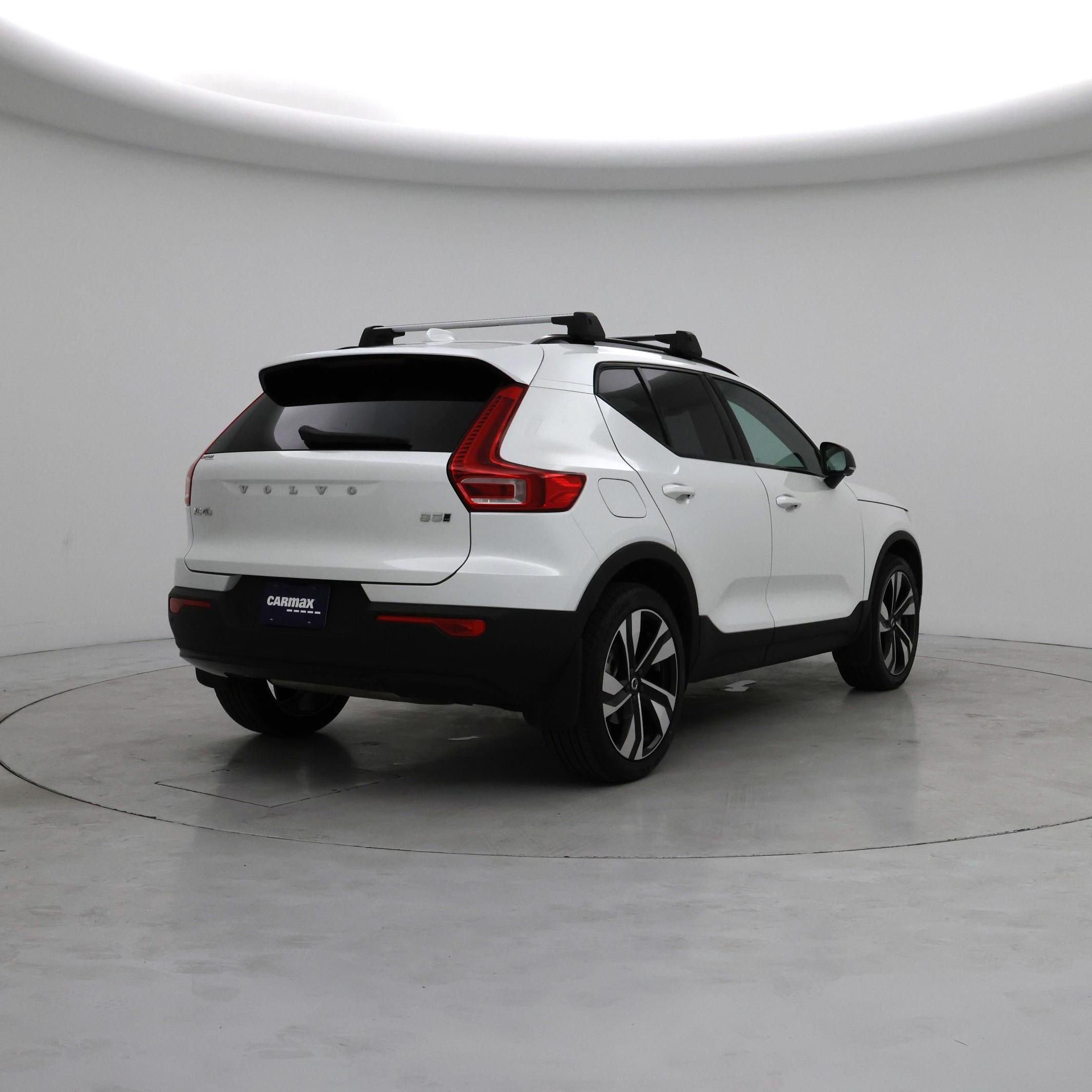 Thumbnail: 2024 Volvo XC40 - 8