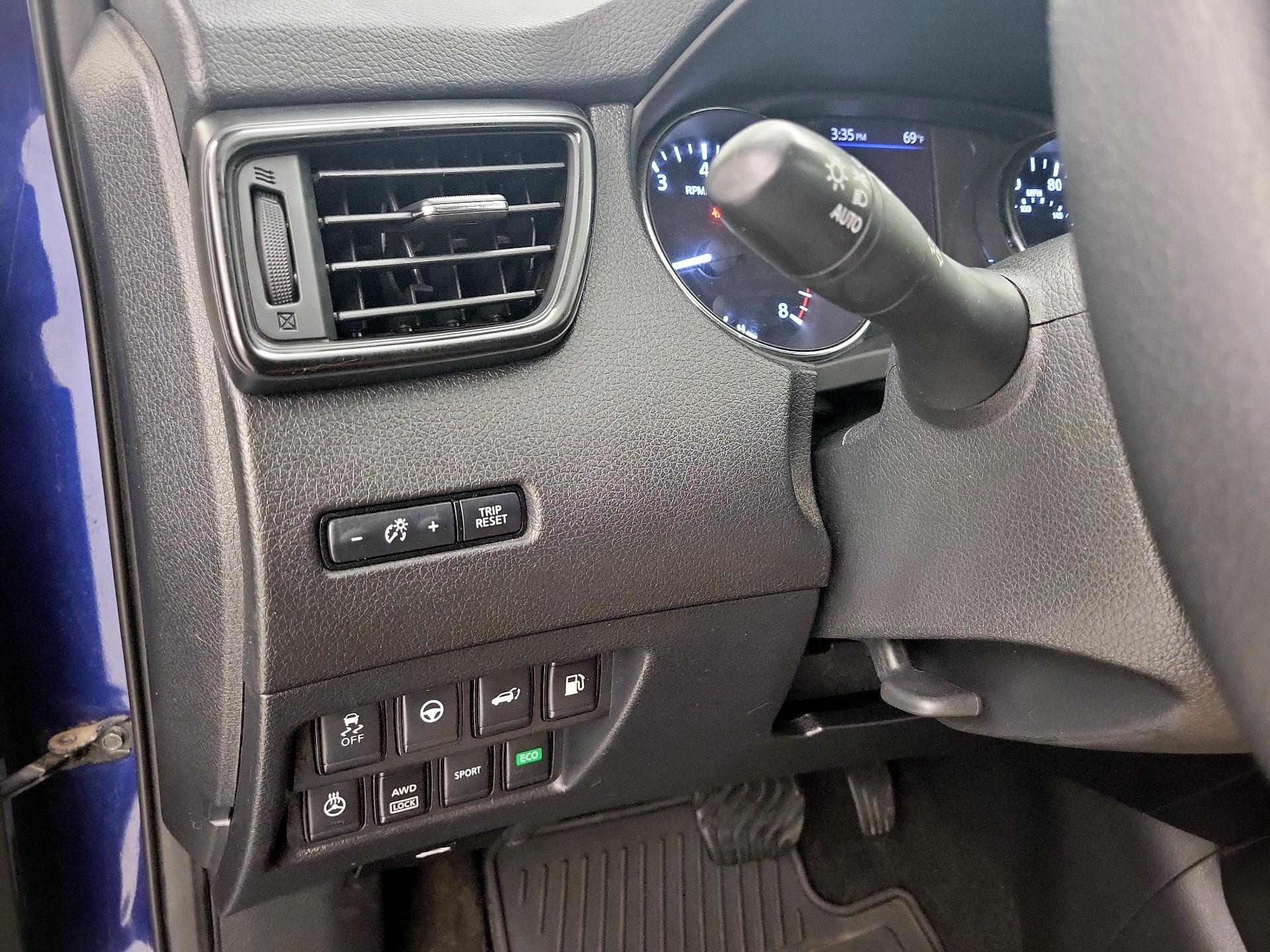 Thumbnail: 2019 Nissan Rogue - 13