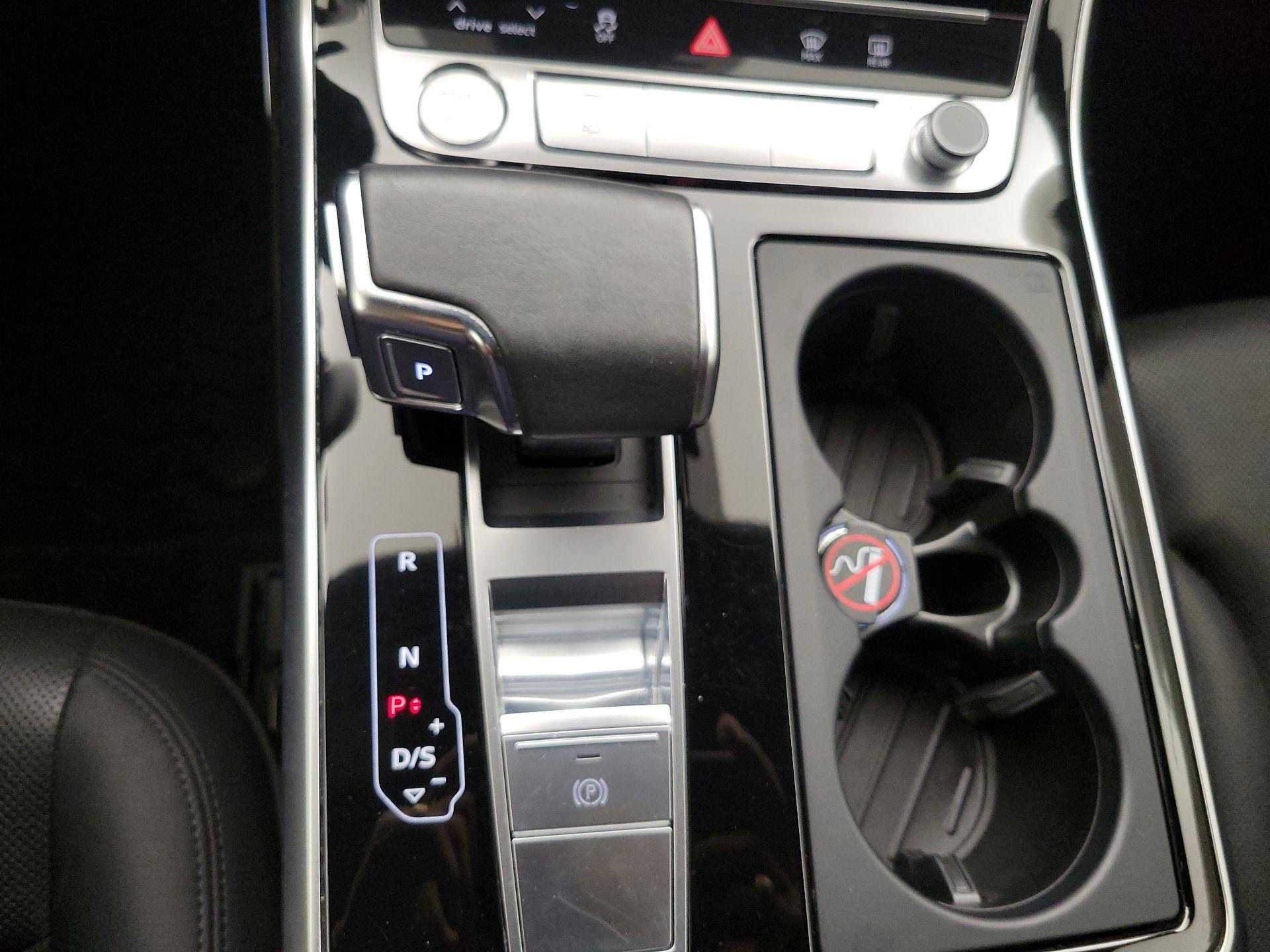 Thumbnail: 2020 Audi Q7 - 17