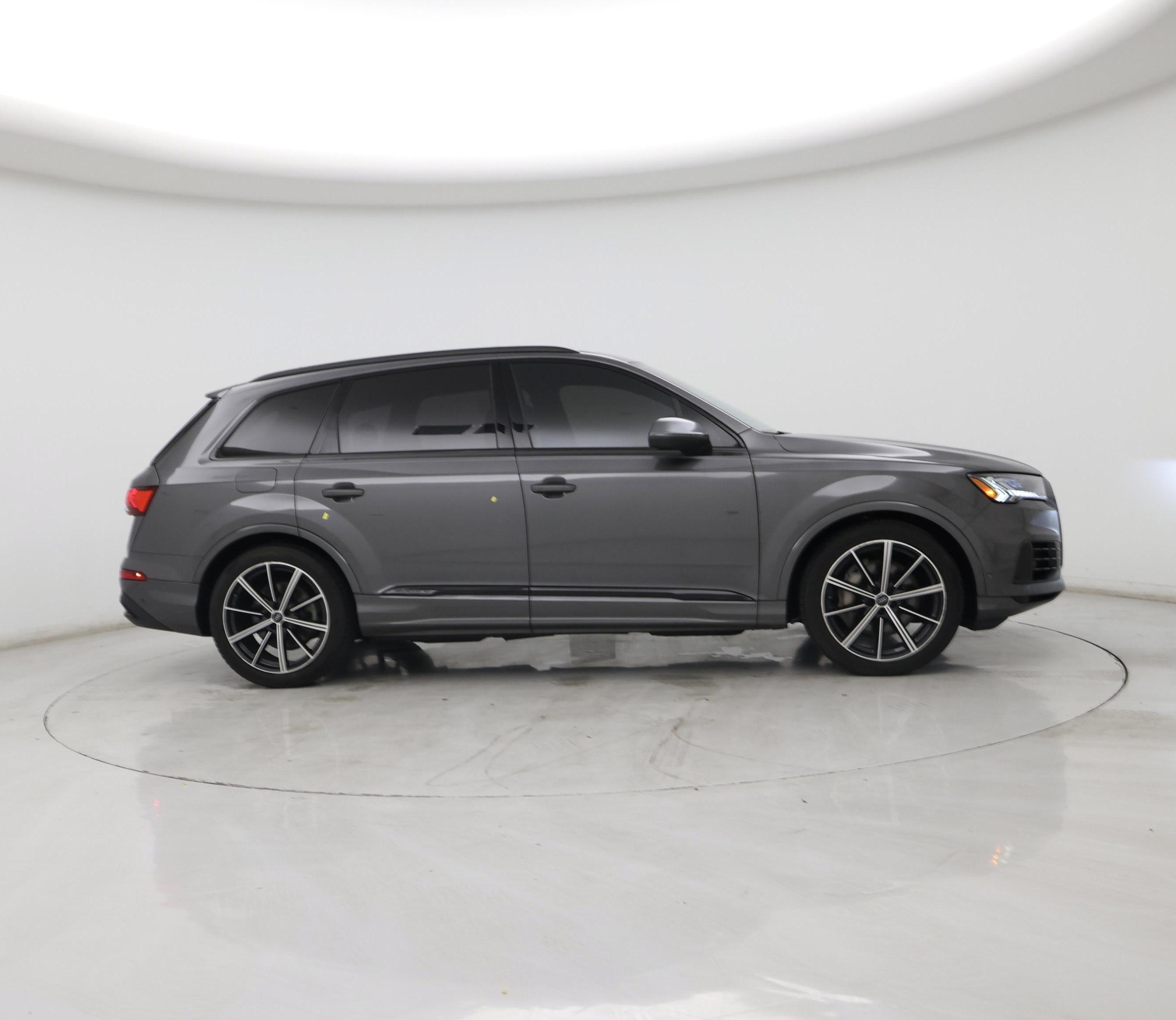Thumbnail: 2020 Audi Q7 - 7