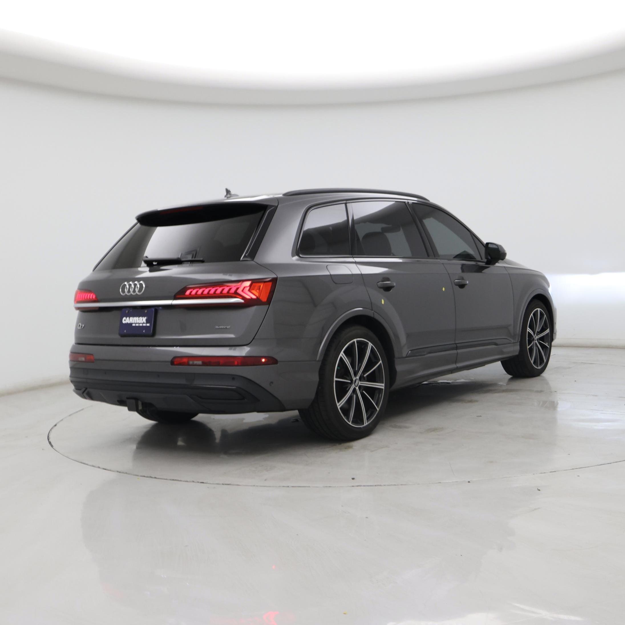 Thumbnail: 2020 Audi Q7 - 8