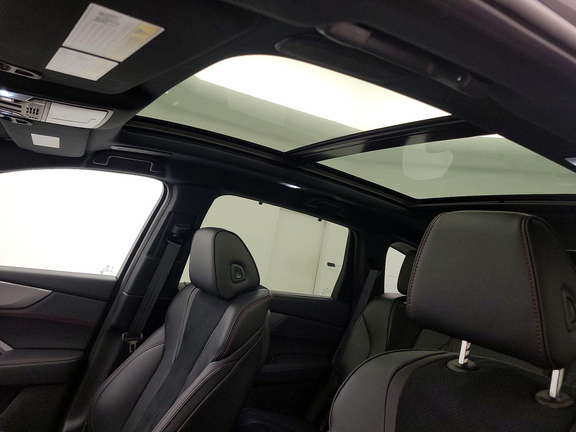 Thumbnail: 2025 Acura MDX - 19