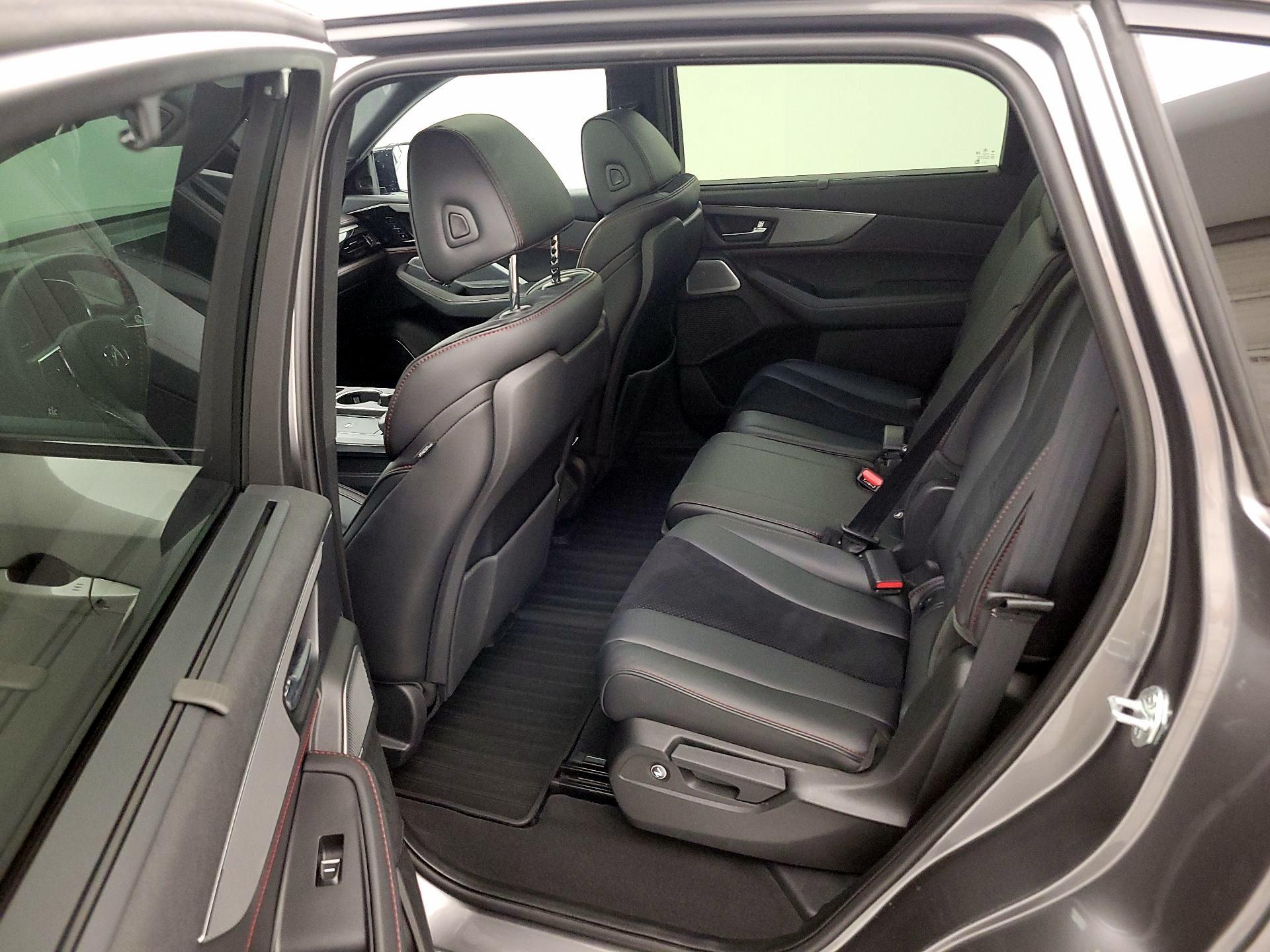 Thumbnail: 2025 Acura MDX - 20