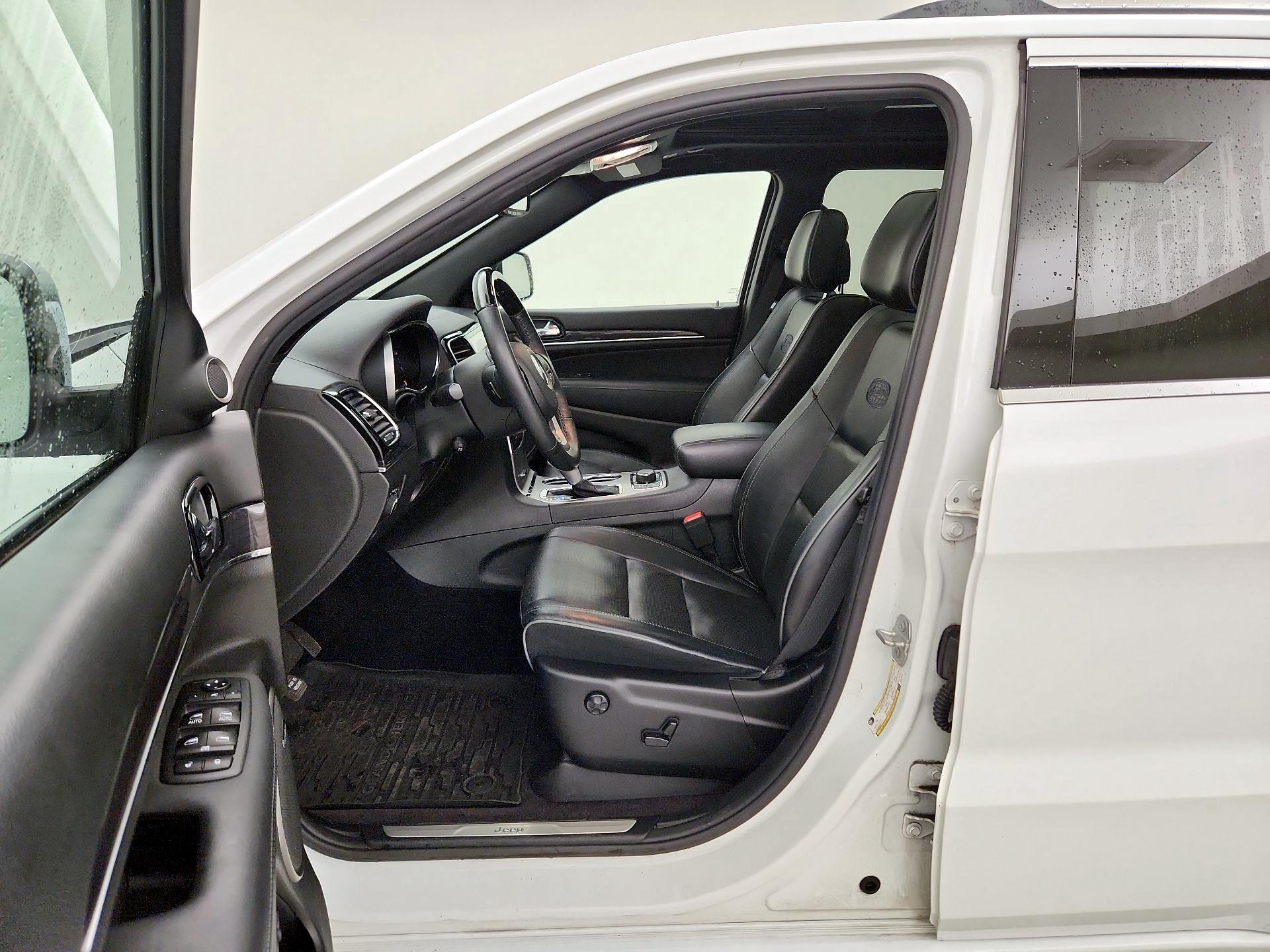Thumbnail: 2019 Jeep Grand Cherokee - 11