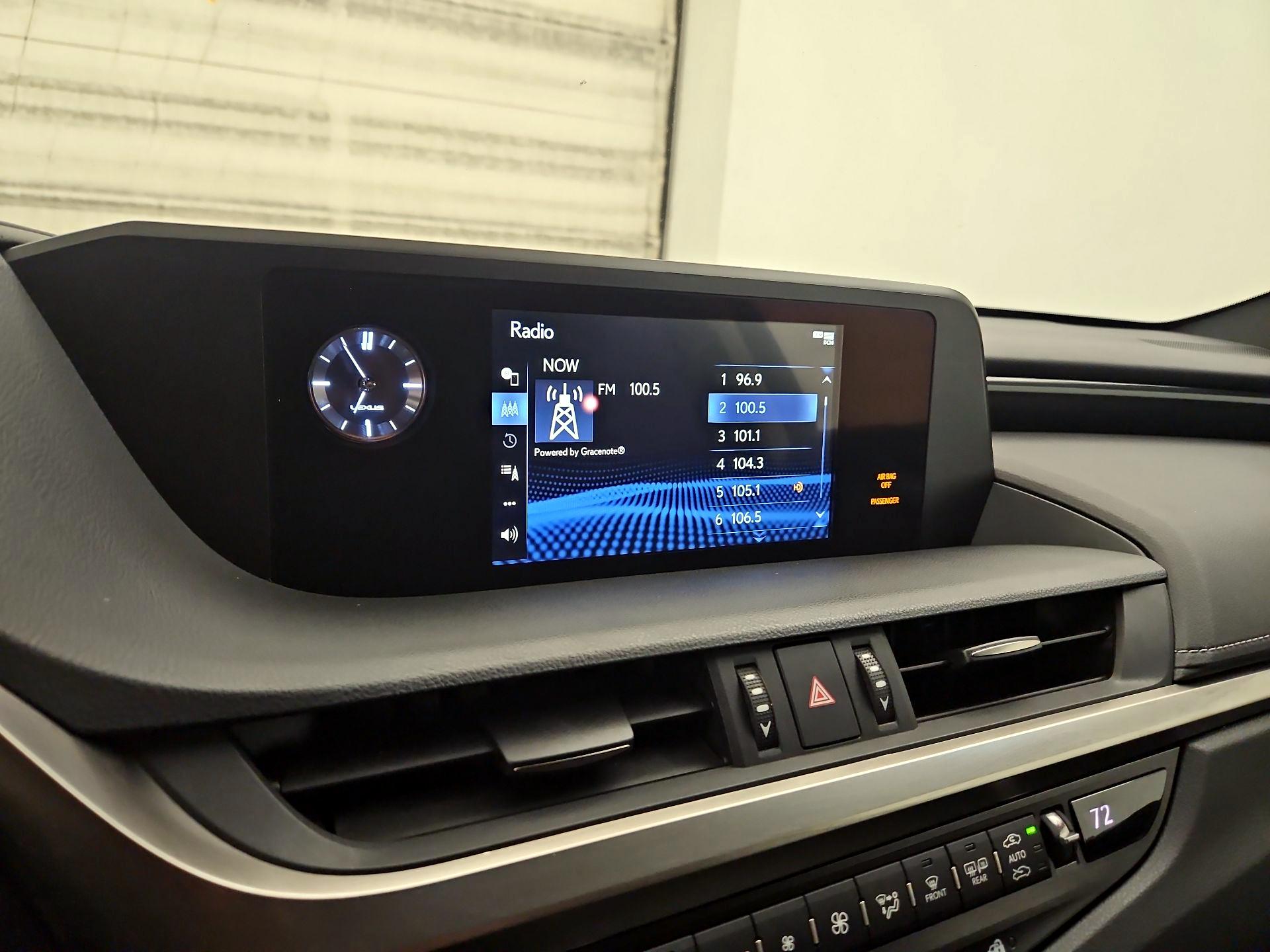 Thumbnail: 2019 Lexus ES - 15
