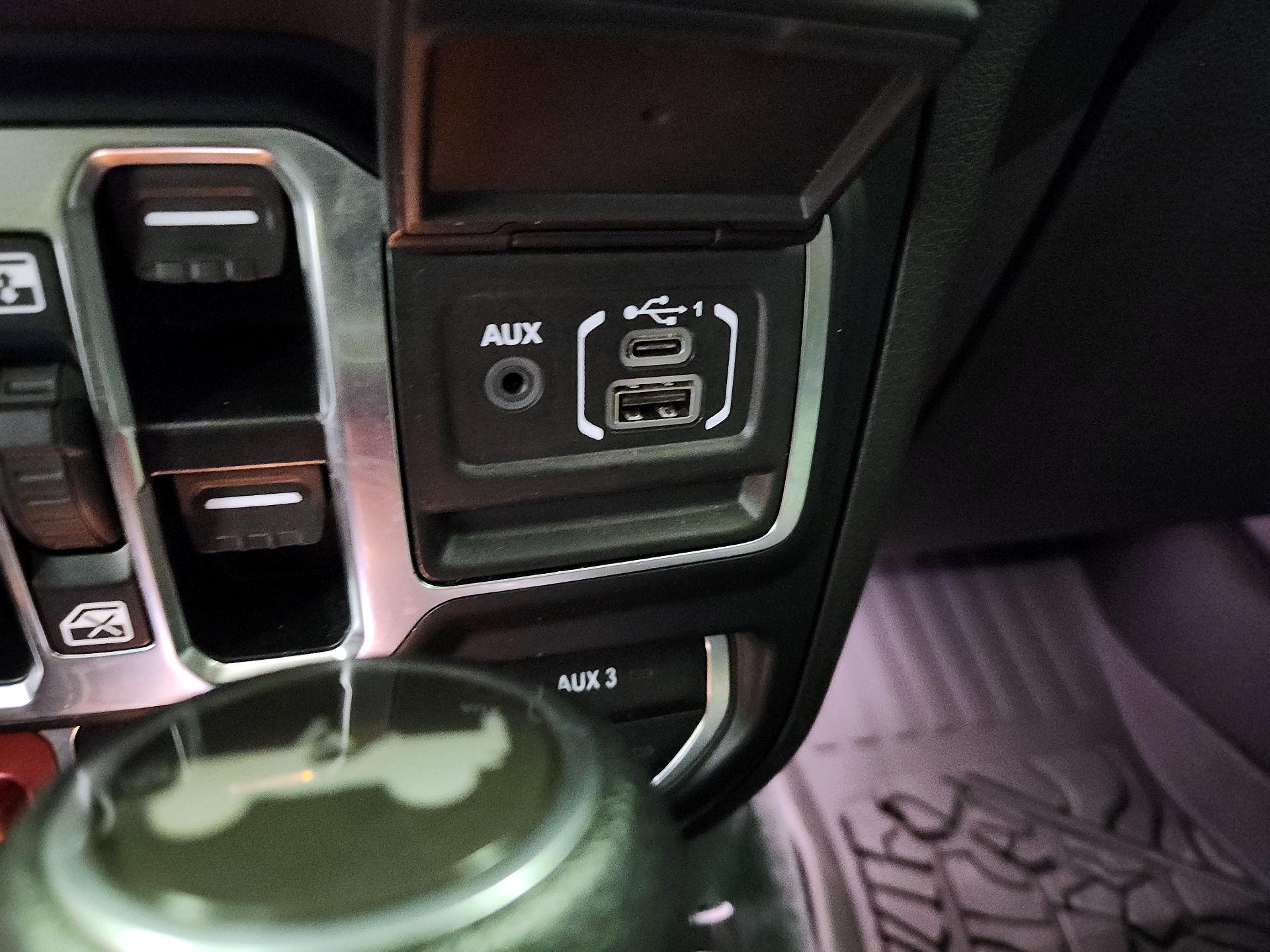 Thumbnail: 2024 Jeep Wrangler - 18