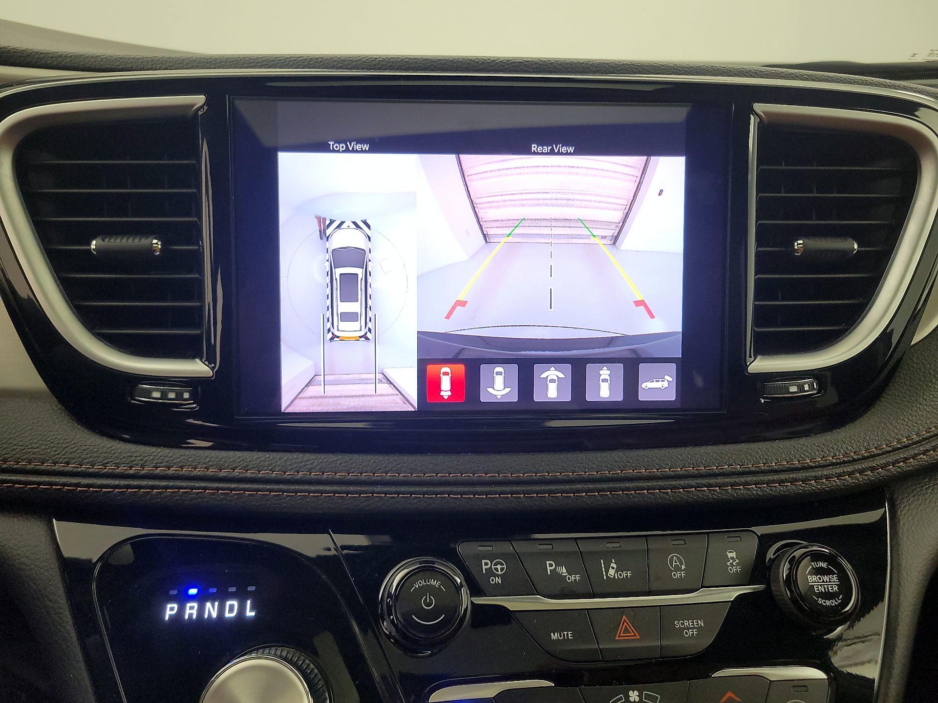 Thumbnail: 2024 Chrysler Pacifica - 15