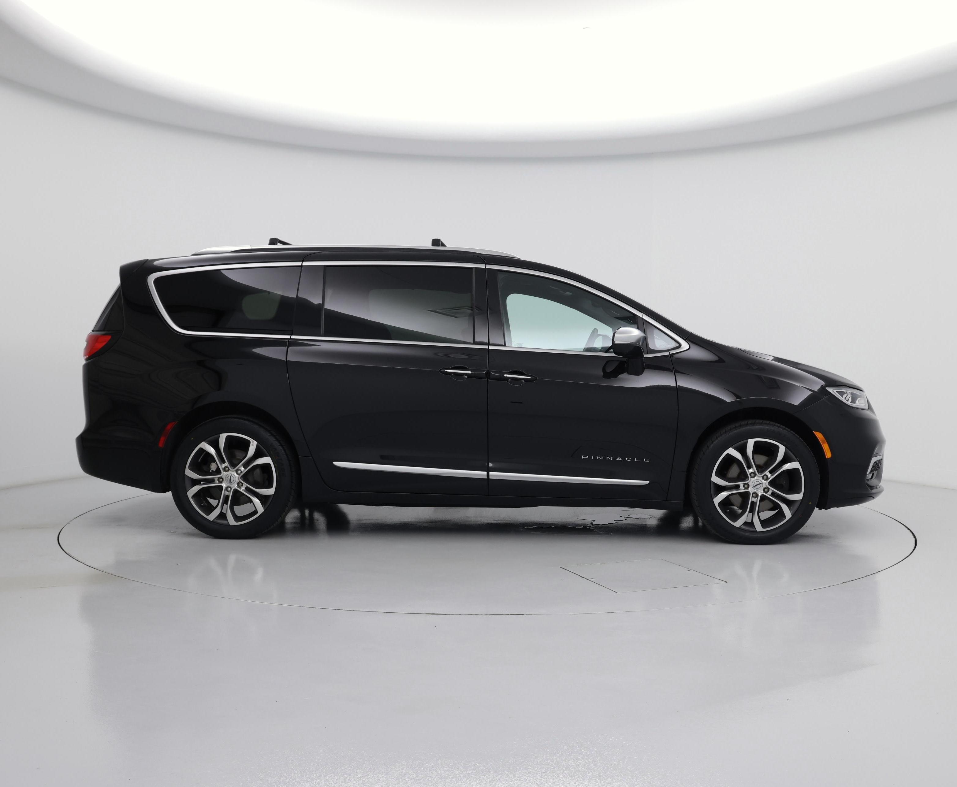 Thumbnail: 2024 Chrysler Pacifica - 7