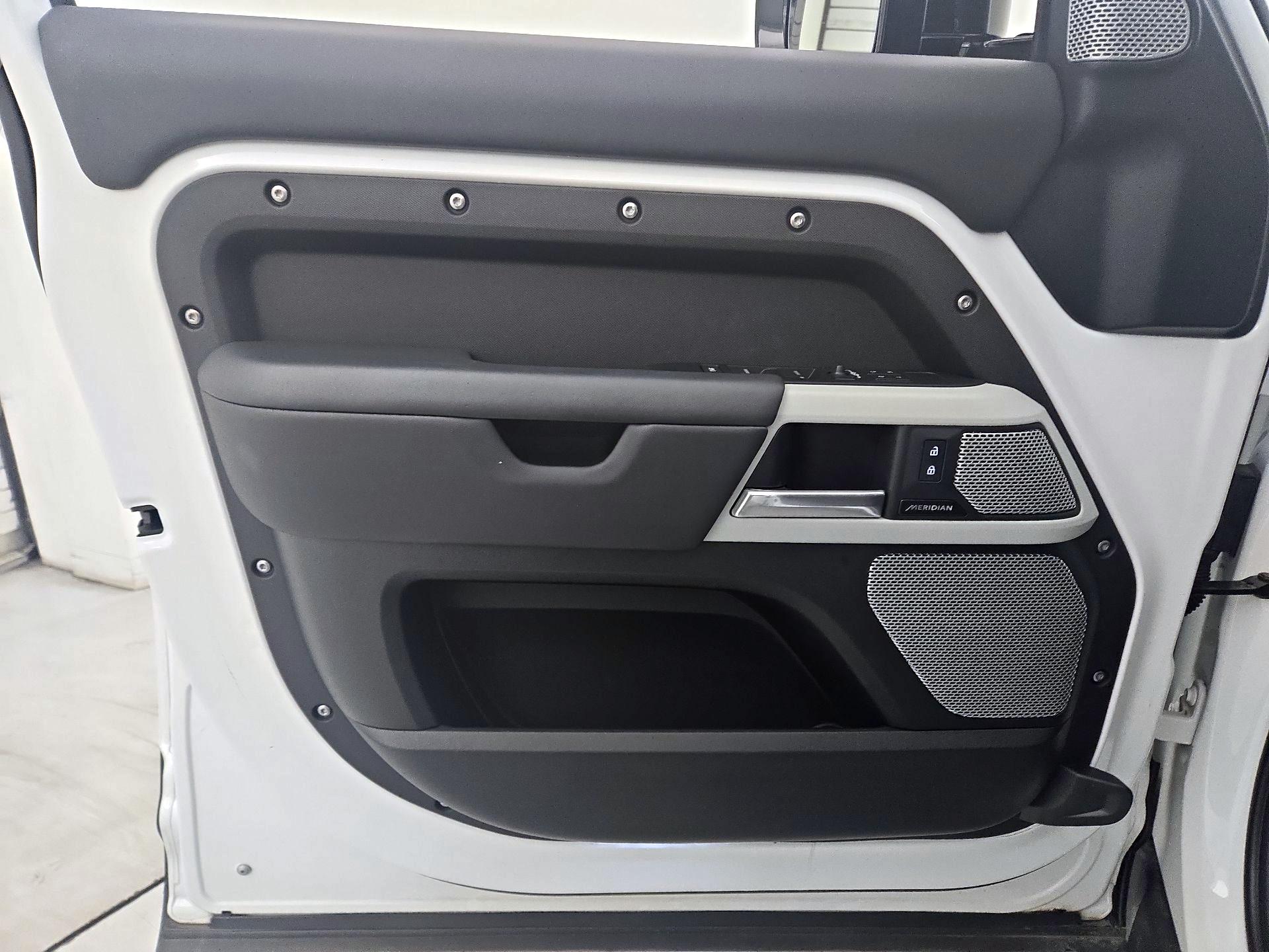 Thumbnail: 2024 Land Rover Defender - 12