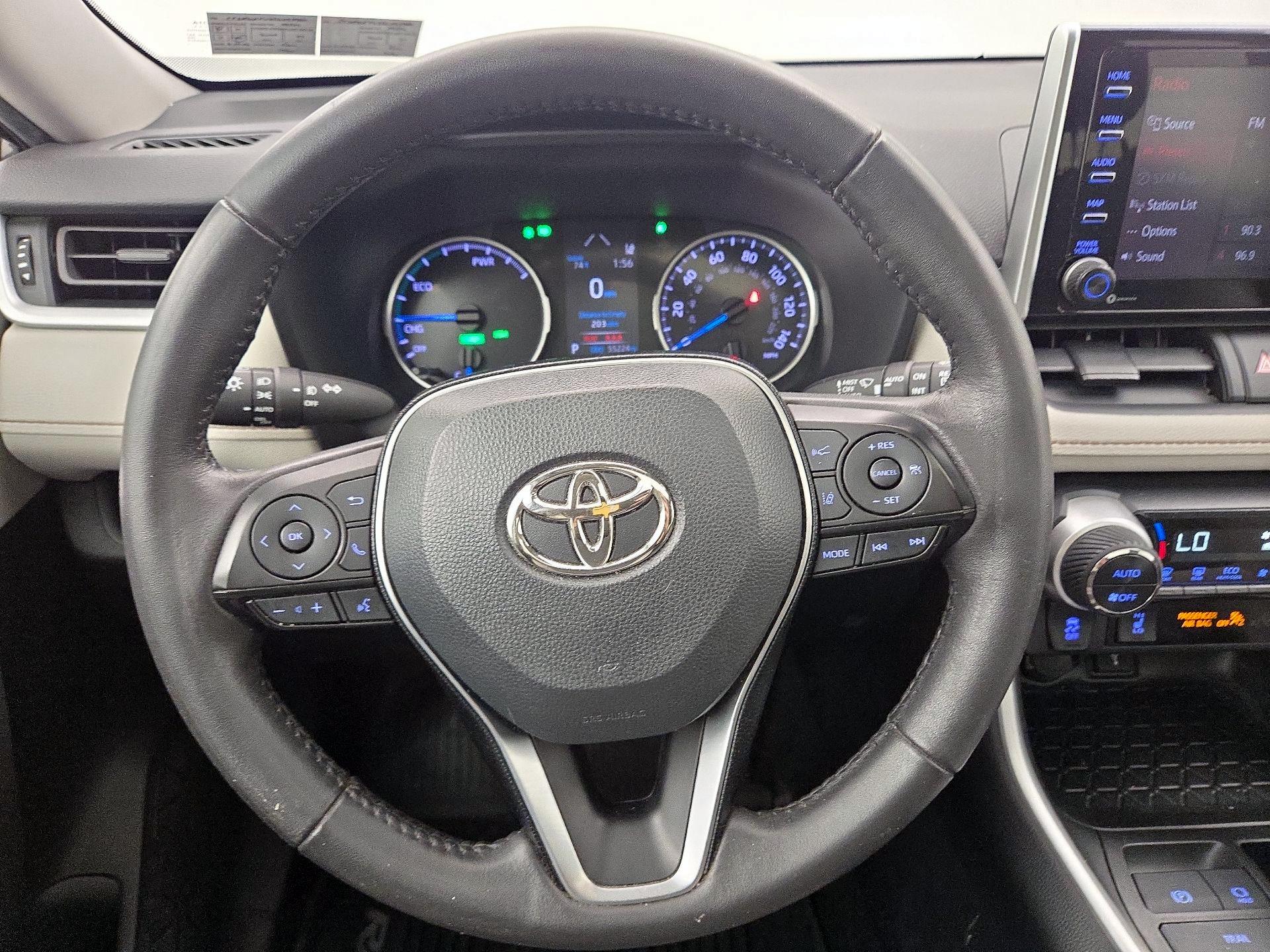 Thumbnail: 2020 Toyota RAV4 - 10