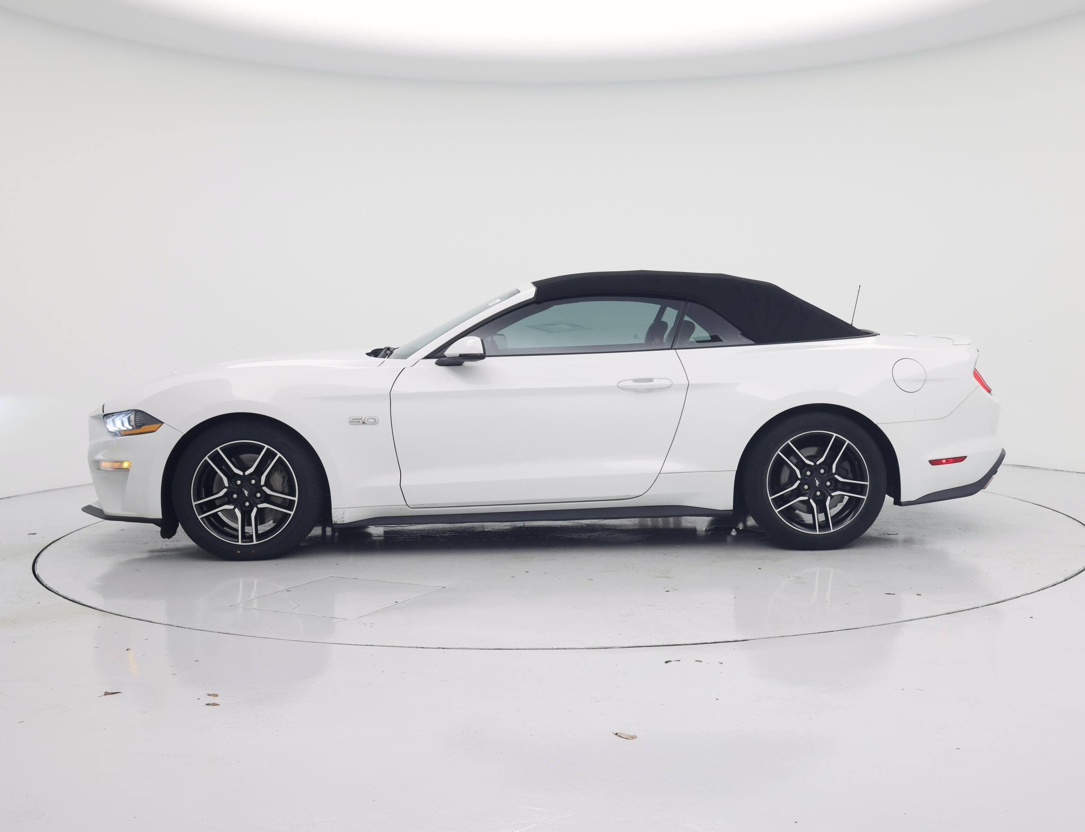 Thumbnail: 2019 Ford Mustang - 3