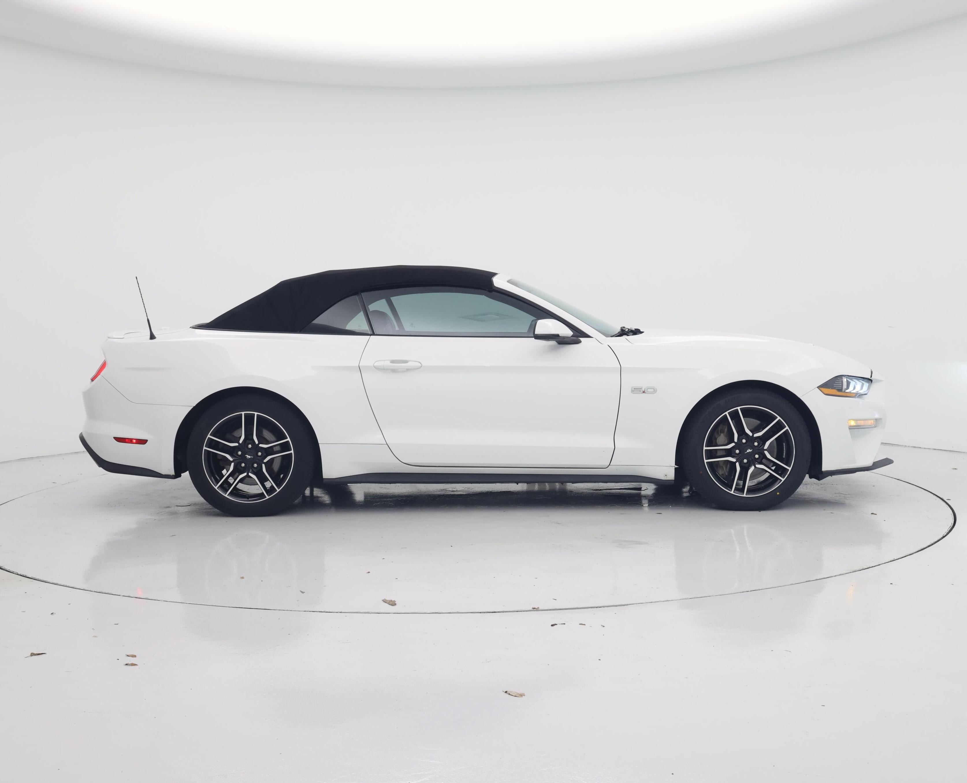 Thumbnail: 2019 Ford Mustang - 7