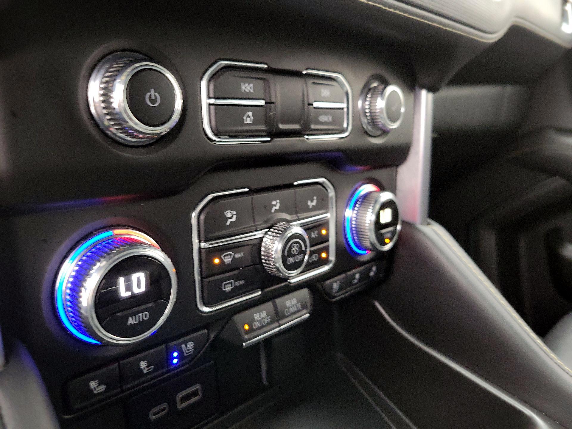 Thumbnail: 2024 GMC Yukon - 16